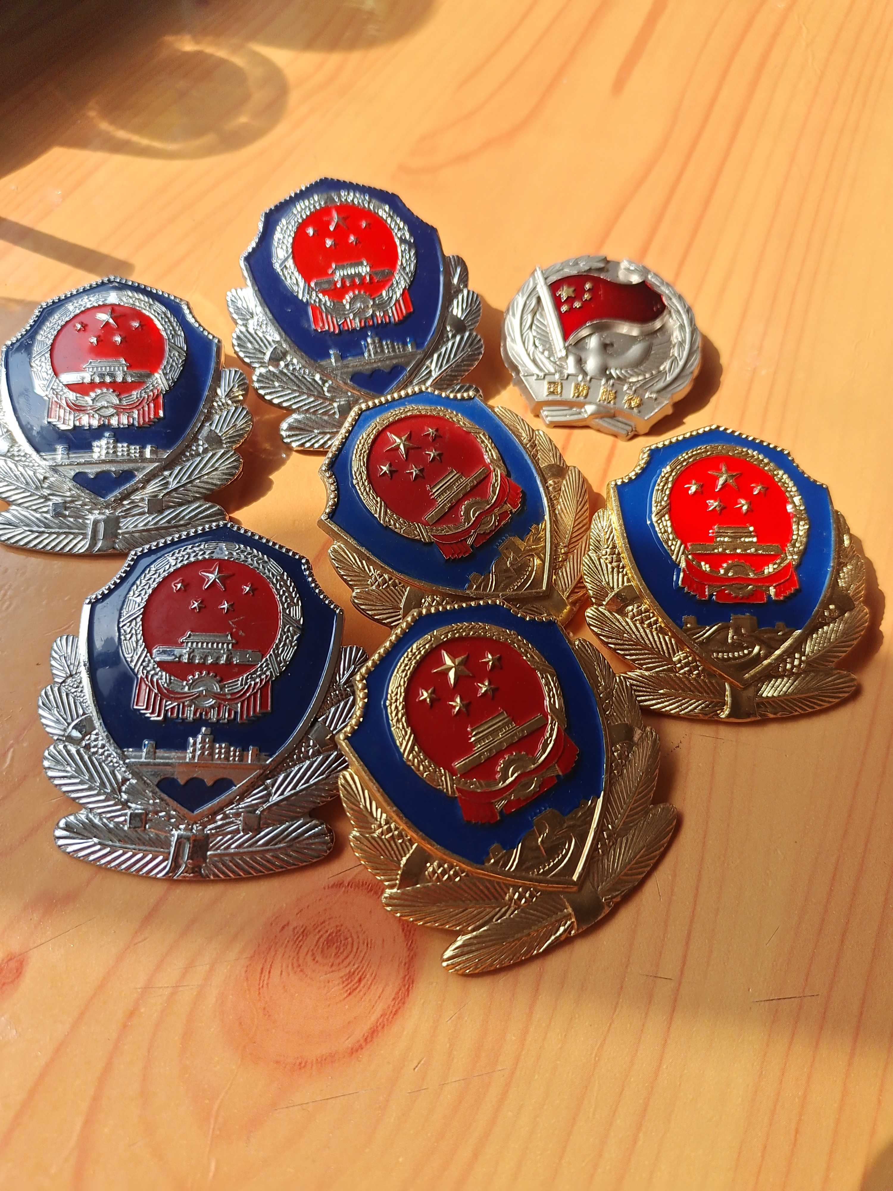 神州大地传扬着崇高的精神 华夏儿女胸怀着一颗赤诚