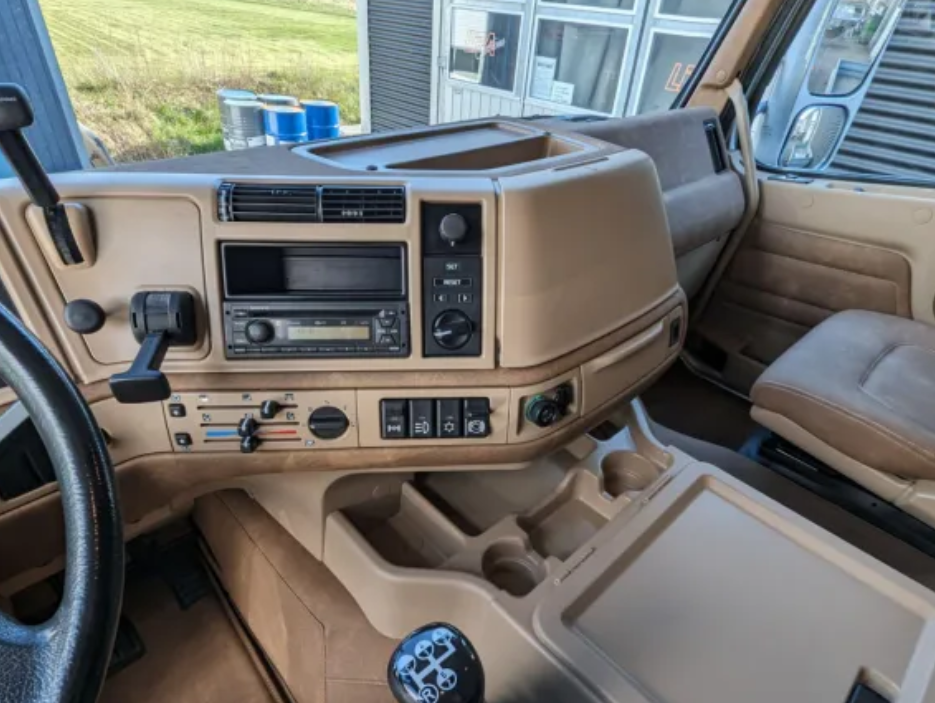 沃尔沃volvo fh16 1993牵引车的悠久历史与优雅内饰.