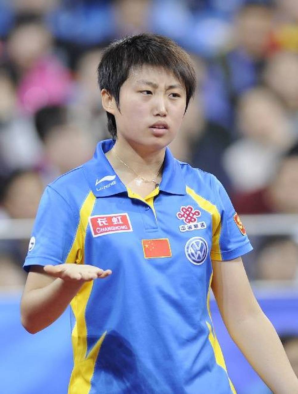 何智丽:本是上个世纪80年代冉冉升起的国乒女王,因惨遭打压,只能带着