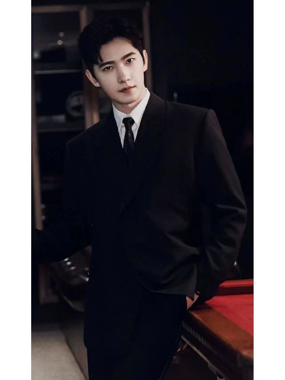 杨幂李现经常一起打游戏,除此之外没什么联系了. 2.