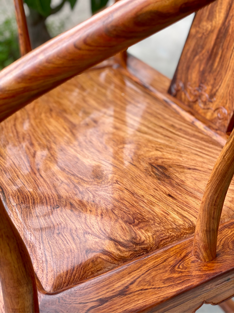 降香黄檀(越南黄花梨)老料独板圈椅三件套,尺寸:63/48/103,几46/46/70