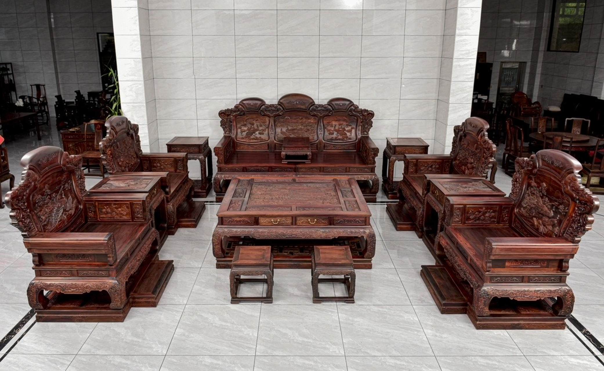 大红酸枝# #红木家具# 交趾黄檀(大红酸枝)孔雀开屏沙发十九件套