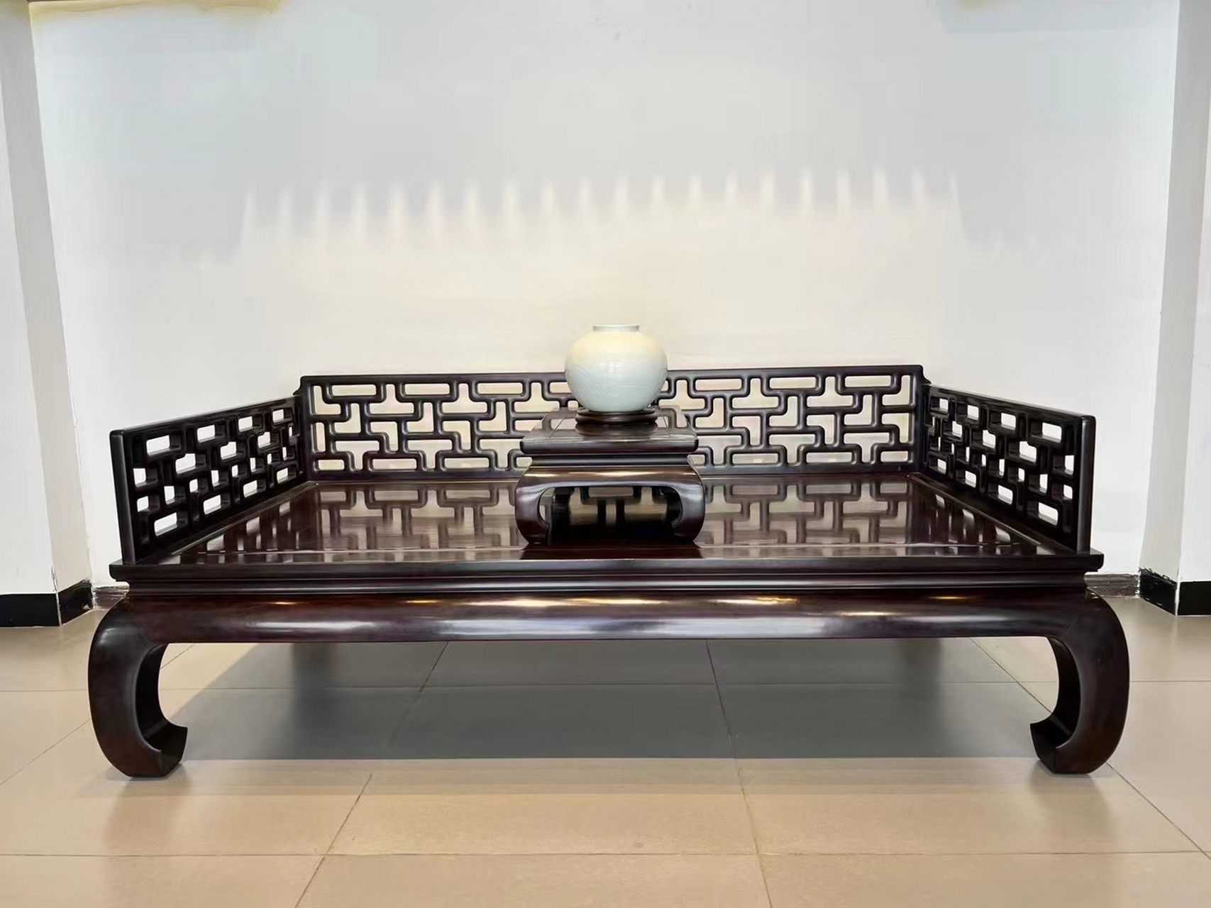 材质:降香紫檀(印度小叶紫檀)曲尺罗汉床,无补,可拆装!