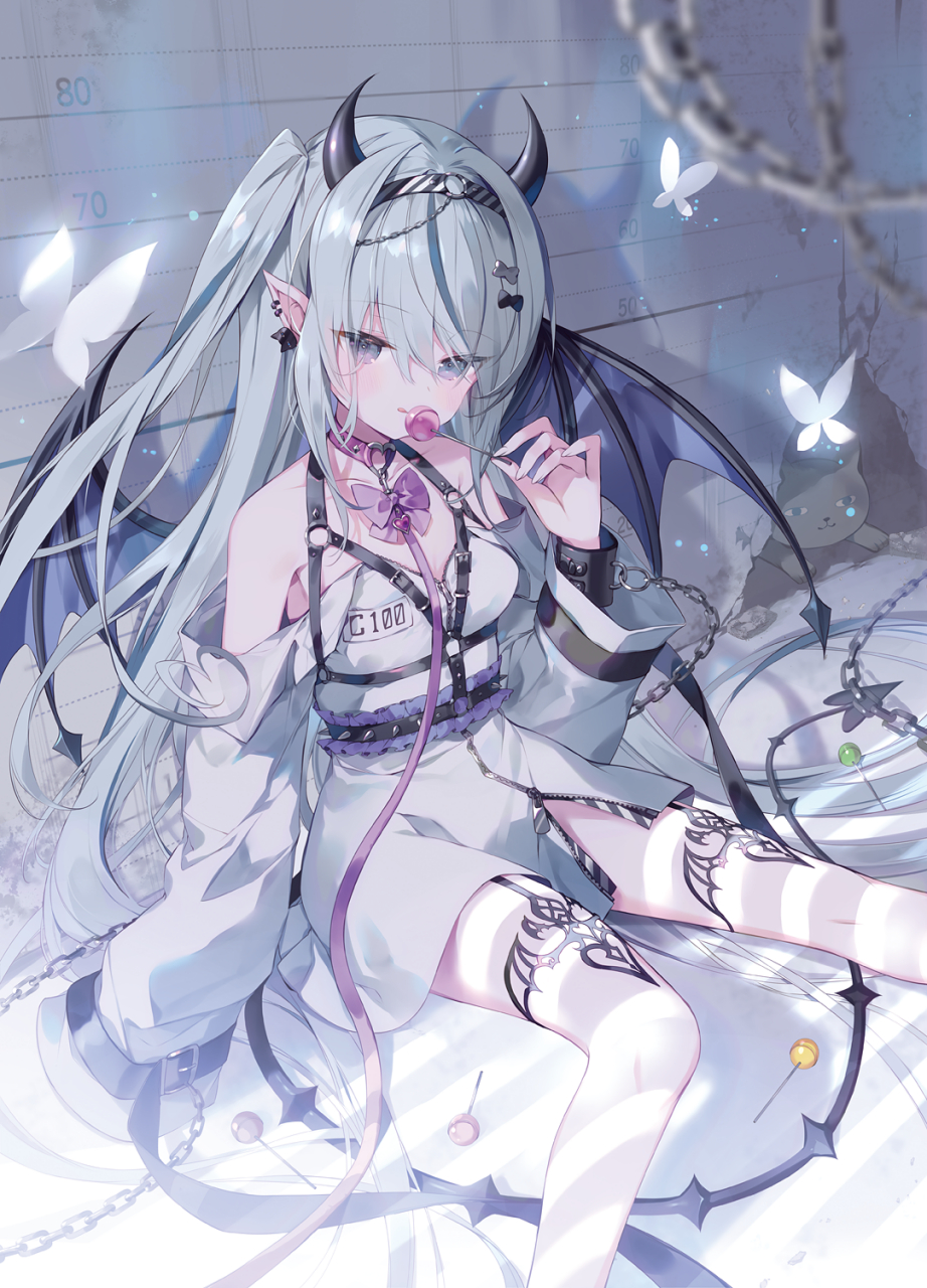 「囚人服×拘束具」