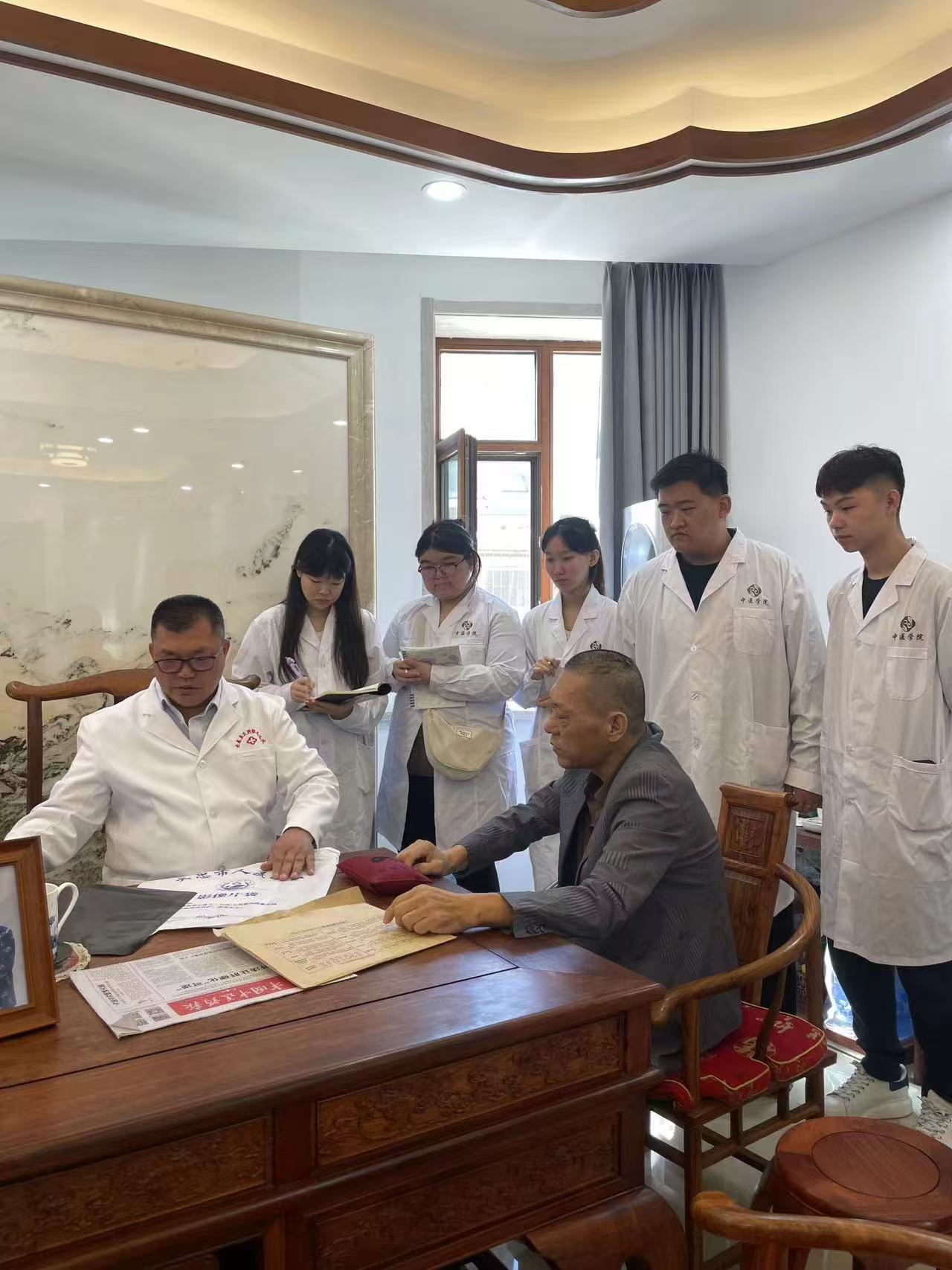 關(guān)于首都醫(yī)科大學(xué)附屬北京中醫(yī)醫(yī)院先生醫(yī)生問診黃牛陪診掛號的信息 關(guān)于首都醫(yī)科大學(xué)附屬北京中醫(yī)醫(yī)院先生醫(yī)生問診黃牛陪診掛號的信息