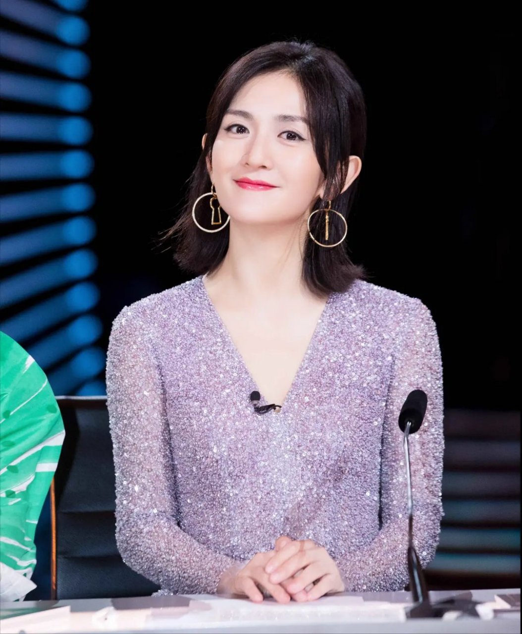 谢娜疑怀三胎#  今天谢娜这个瓜实在太离谱了!竟然说她怀上了三胎!