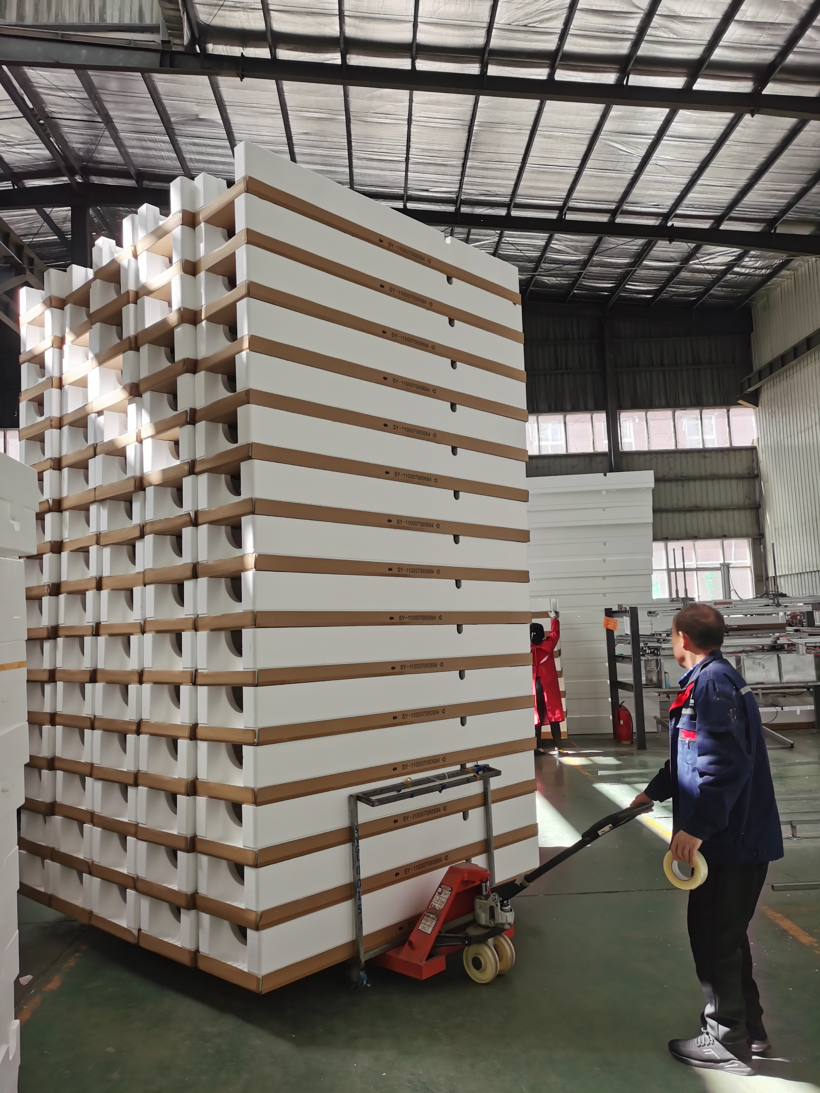 梁恒纸箱泡沫箱厂生产厂家,大量现货,当天发货[鼓掌][鼓掌][鼓掌]