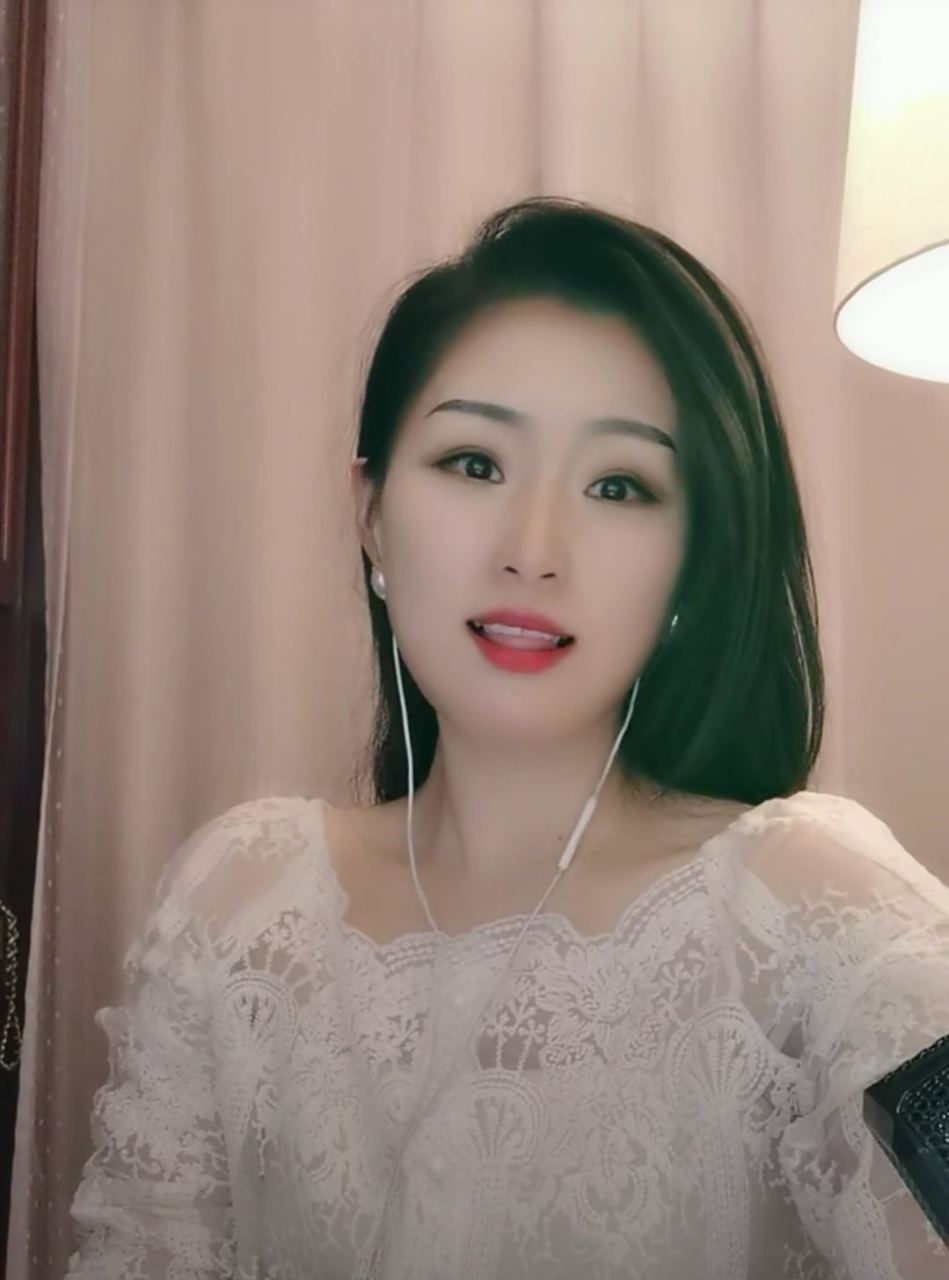 中国著名网红乔青羽