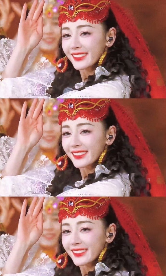 在人民日报7日发布的《中国春节双语版宣传片》中,迪丽热巴在春晚跳