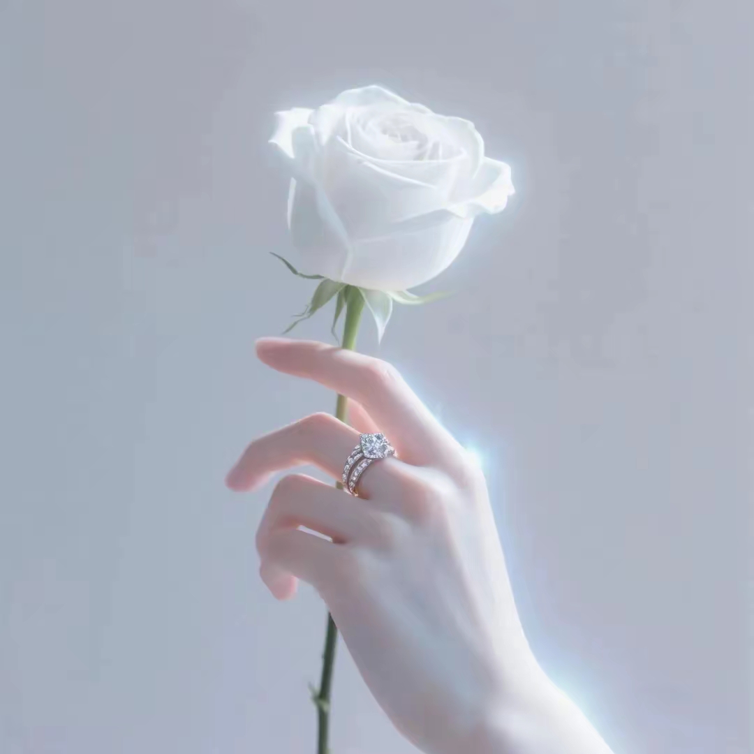 手持玫瑰花的图片!手戴钻戒还拿着一朵玫瑰花,这是求婚成功的象征吗?