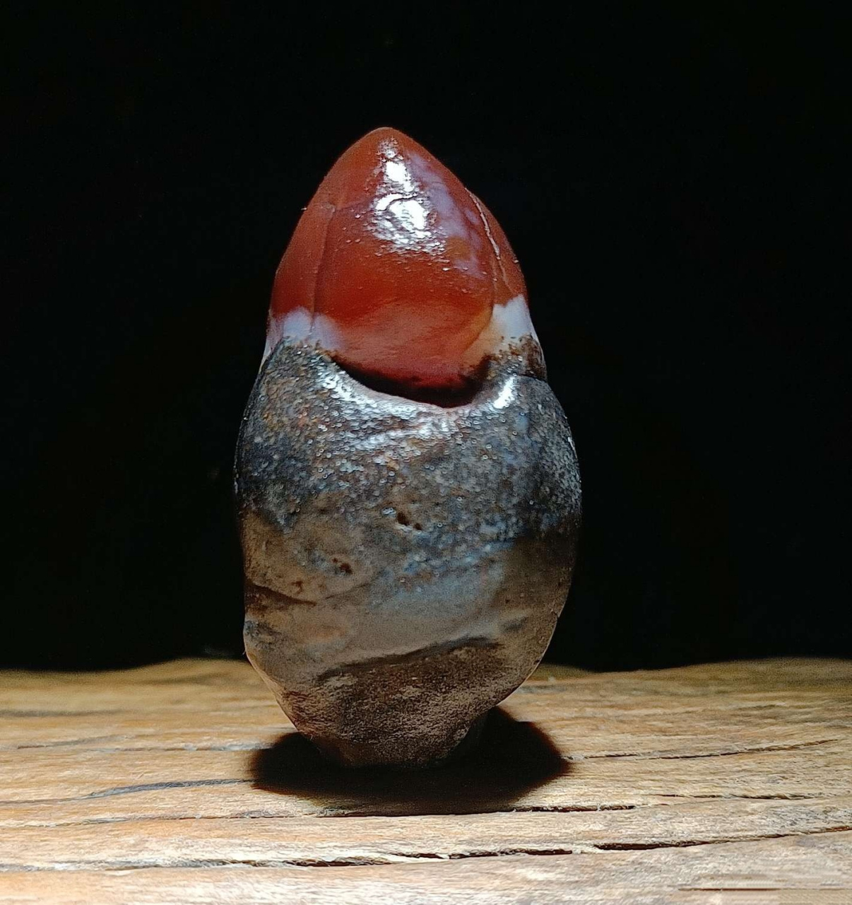 阿拉善戈壁奇石玛瑙,一盏明灯,心灯,佛灯#奇石收藏# #奇石# #收藏