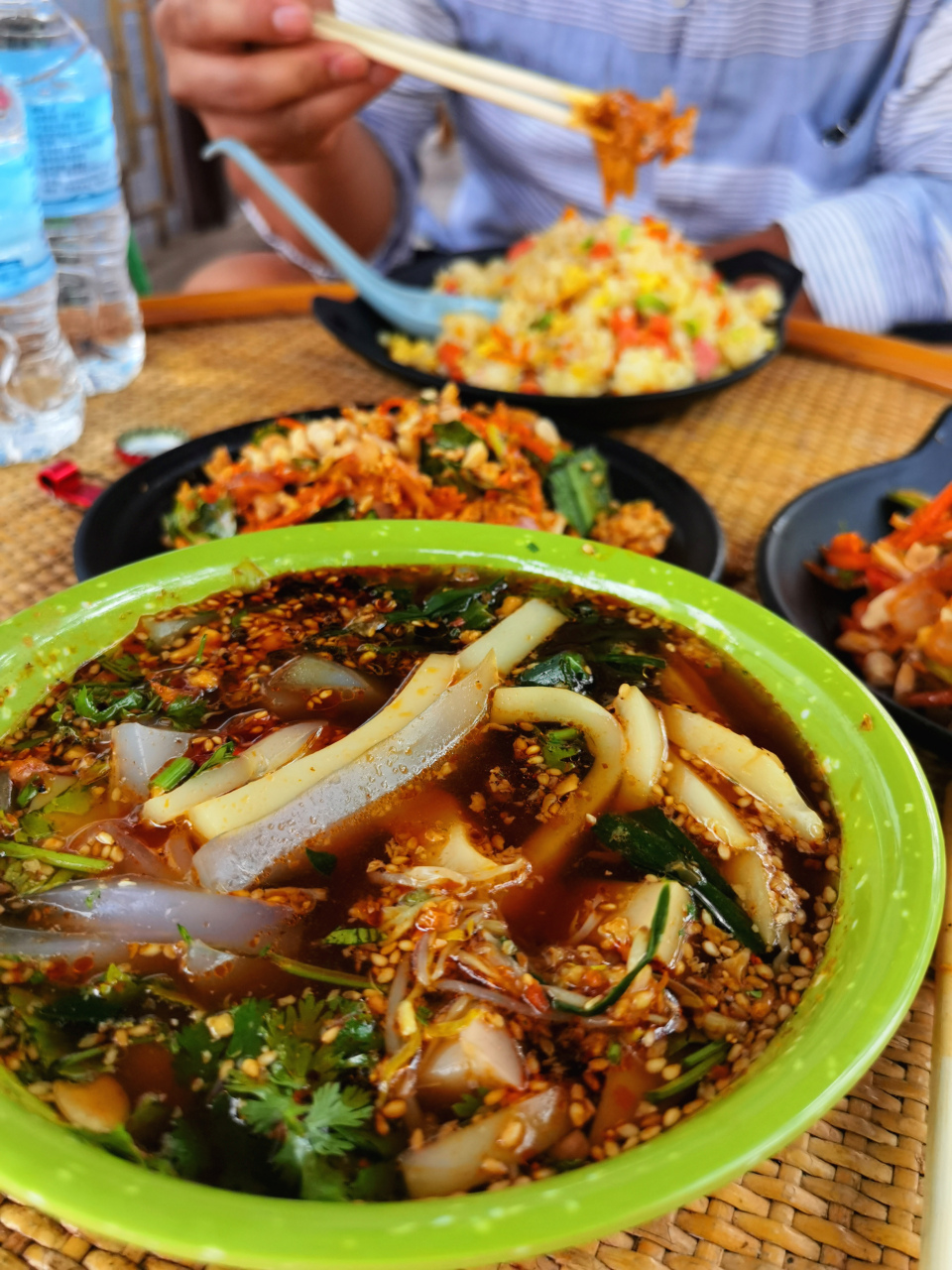 几乎每年都会来孟连一次, 必吃的美食就是这家傣味宫廷凉粉.