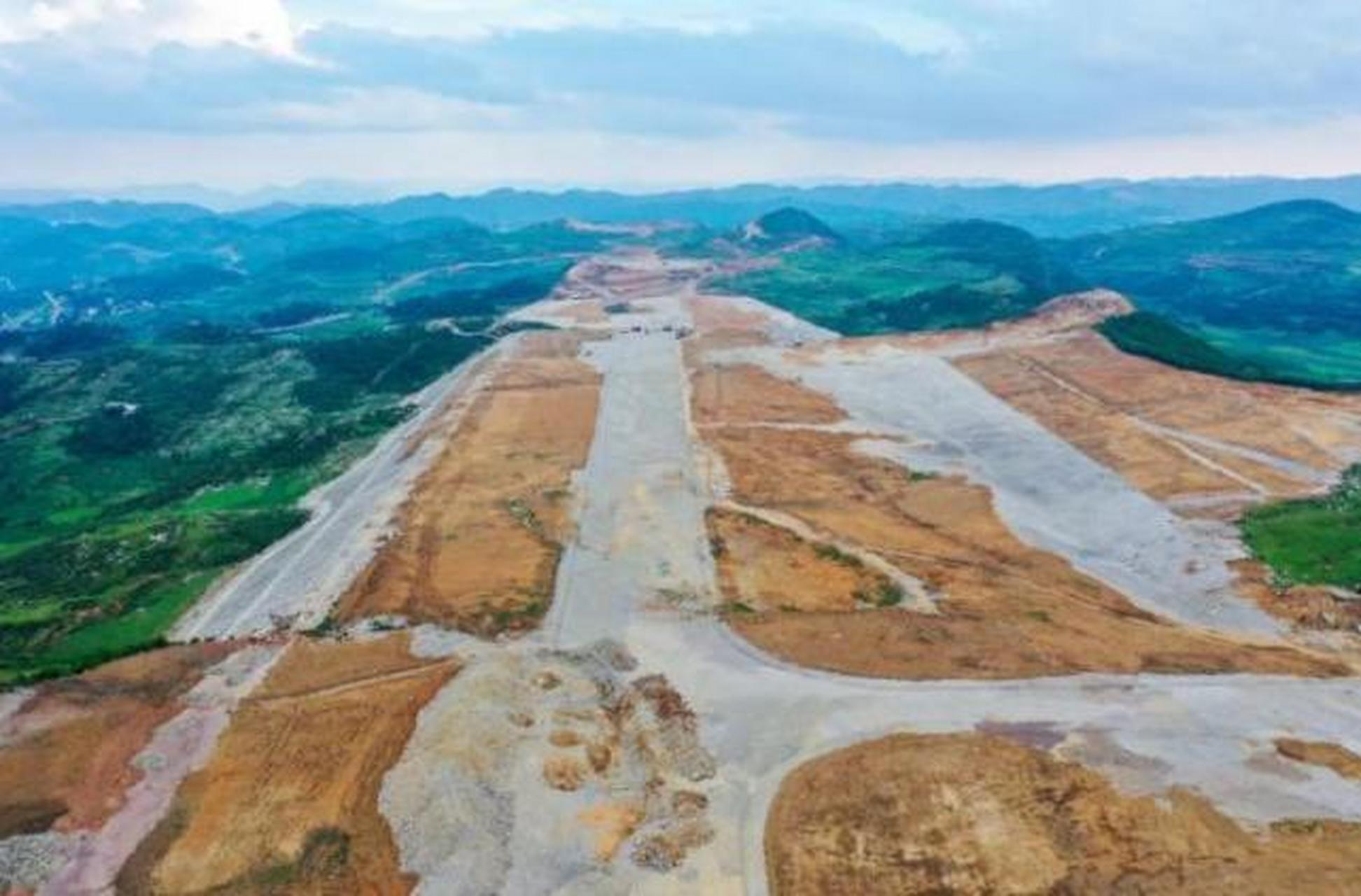 威宁草海机场是贵州省确定的重点建设项目,距离威宁县城不到8公里