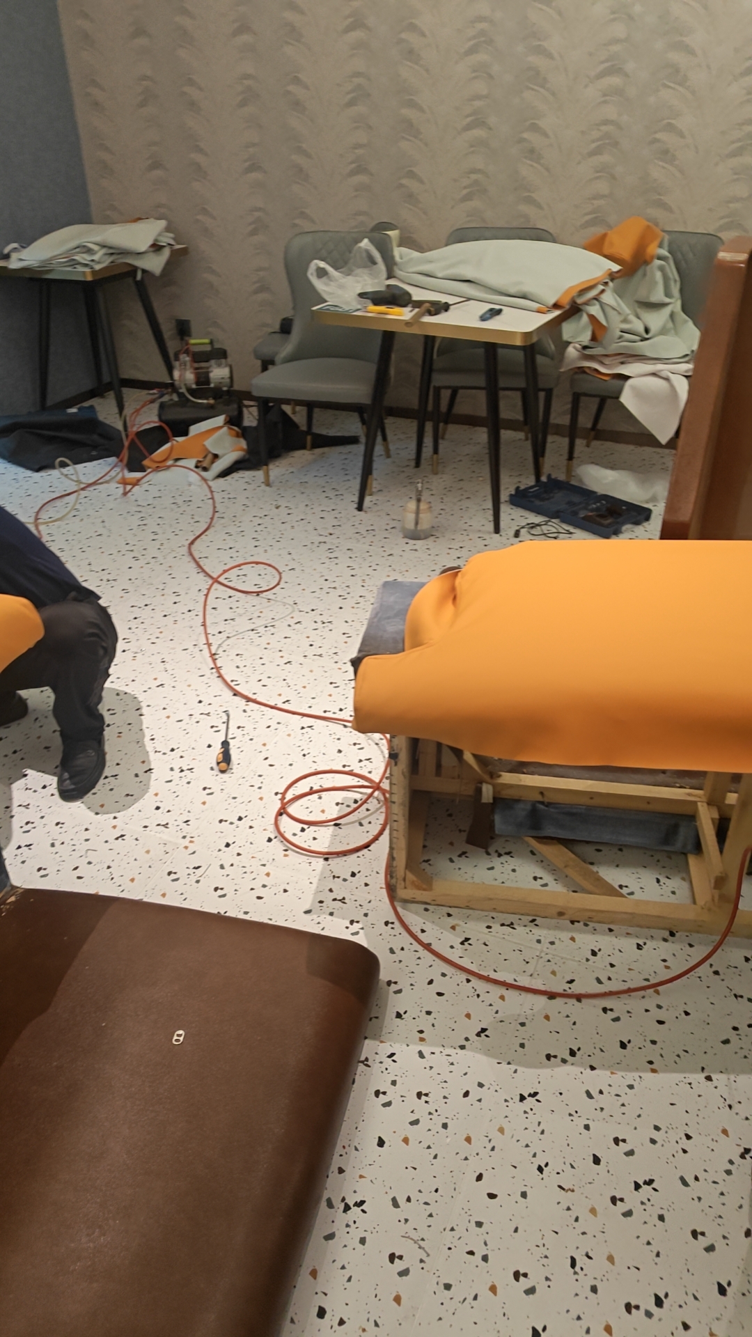 遮光窗帘 电动窗帘 卷帘 遮光卷帘电动卷帘 酒店台布 酒店沙发维修