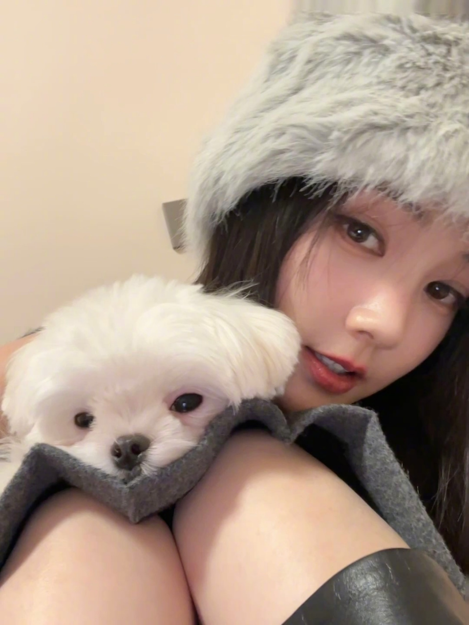 李一桐太美了,性感小嘴唇满满的诱惑力,太容易勾起观众欲望了!