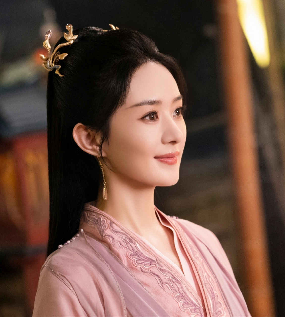 赵丽颖古装太美了,圆脸配上甜美的笑容,让人毫无抵抗力!