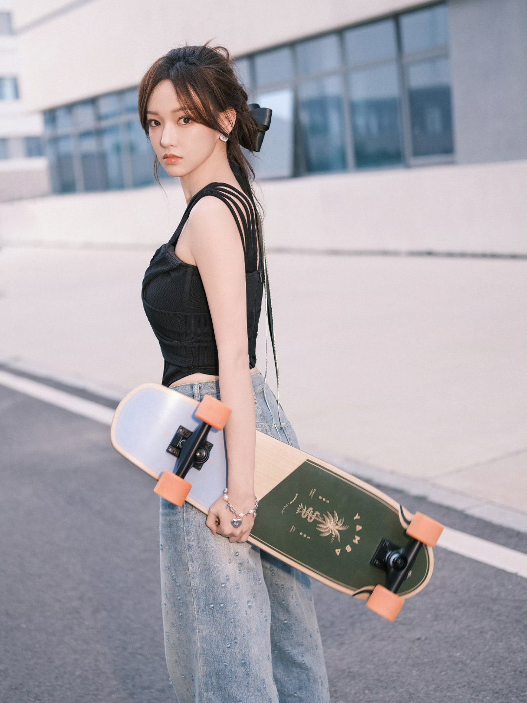 程潇这微胖的身材绝对是所有女性的代表,性感且充满诱惑力!