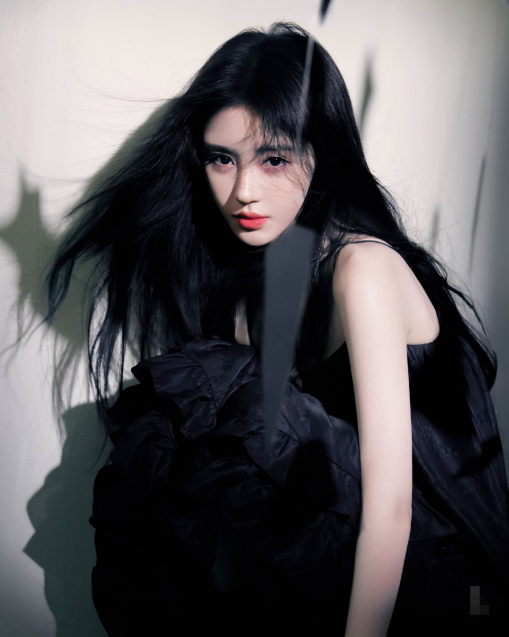 鞠婧祎黑色连衣裙美照大赏,清纯颜值让人沉醉,美爆了!