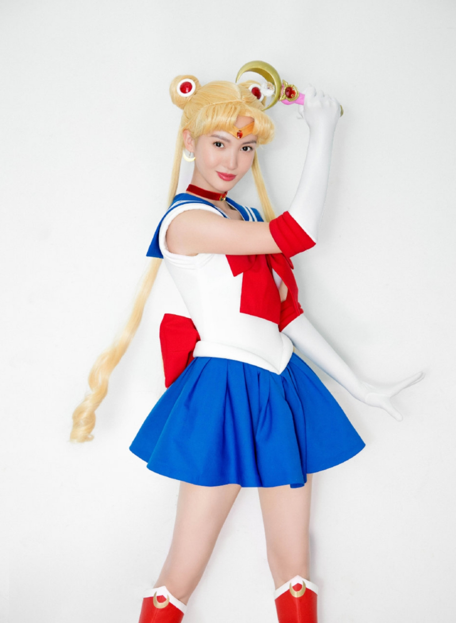 金晨cosplay美少女战士,这美白大长腿不香吗?太招人稀罕了!