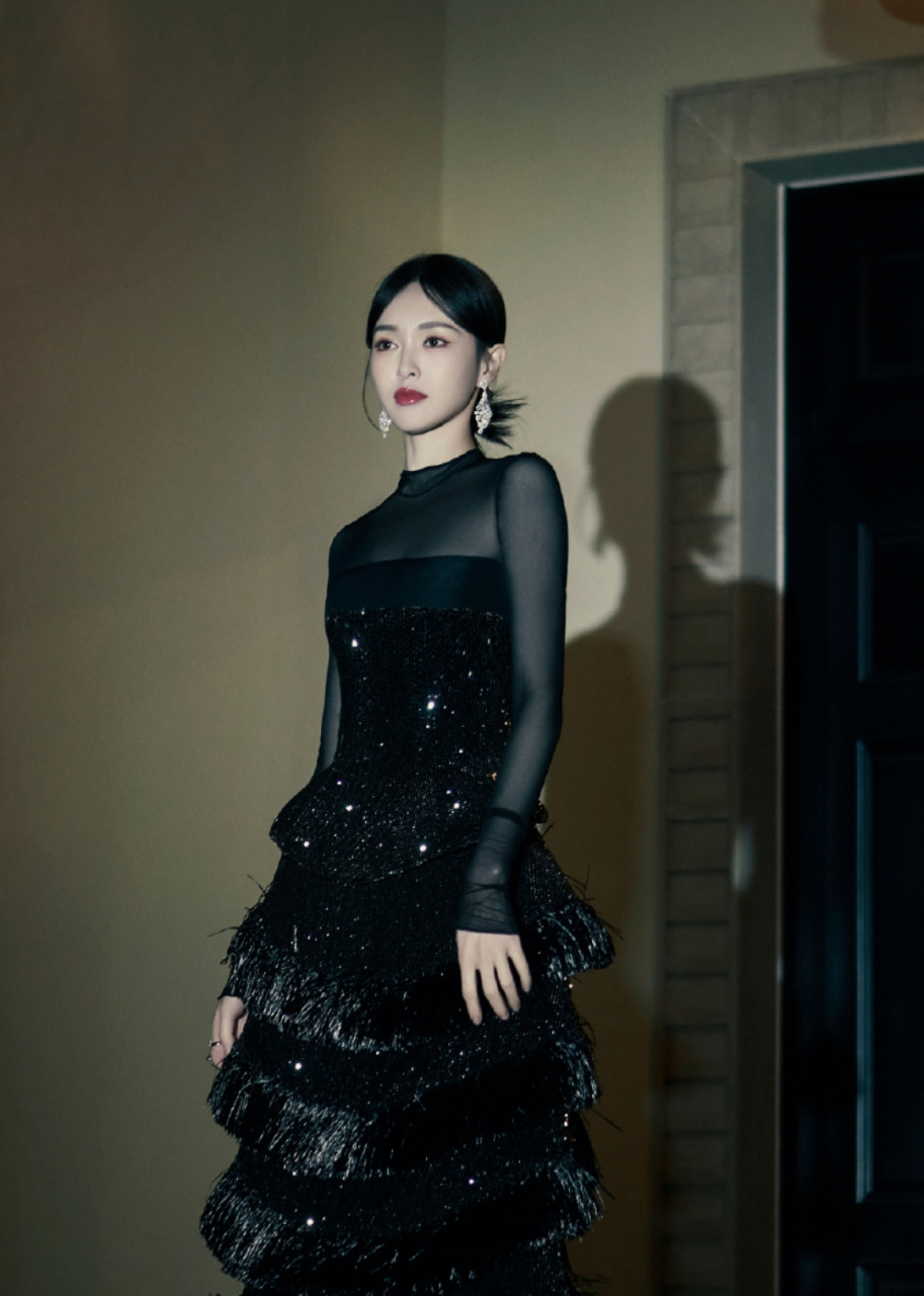 唐嫣薄纱长裙写真,若隐若现礼服诱人至极,这装扮简直是美若天仙!