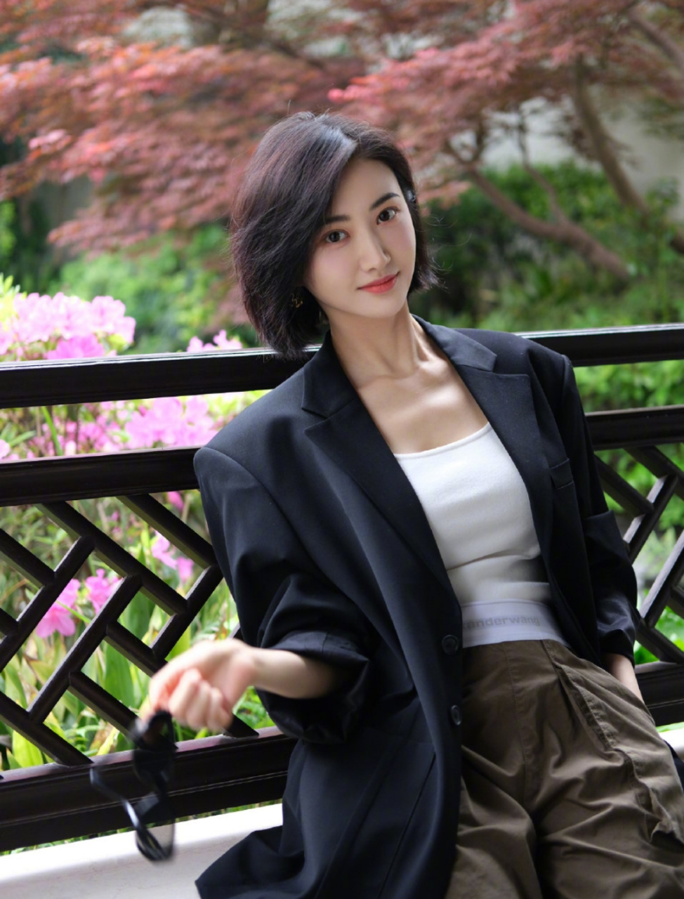 景甜的白色内衣好吸睛呀,这身材哪个男人能不爱呢?