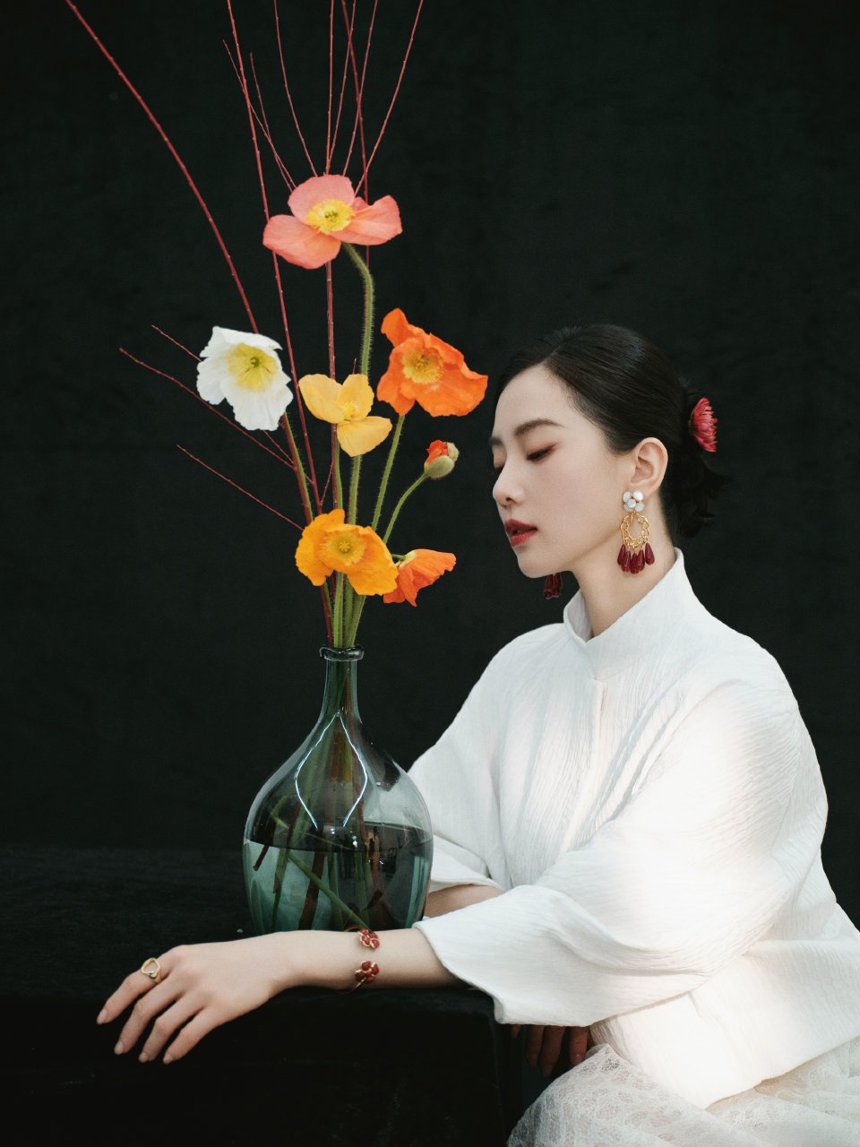 刘诗诗白色国风穿搭,高贵优雅凸显东方女性魅力!