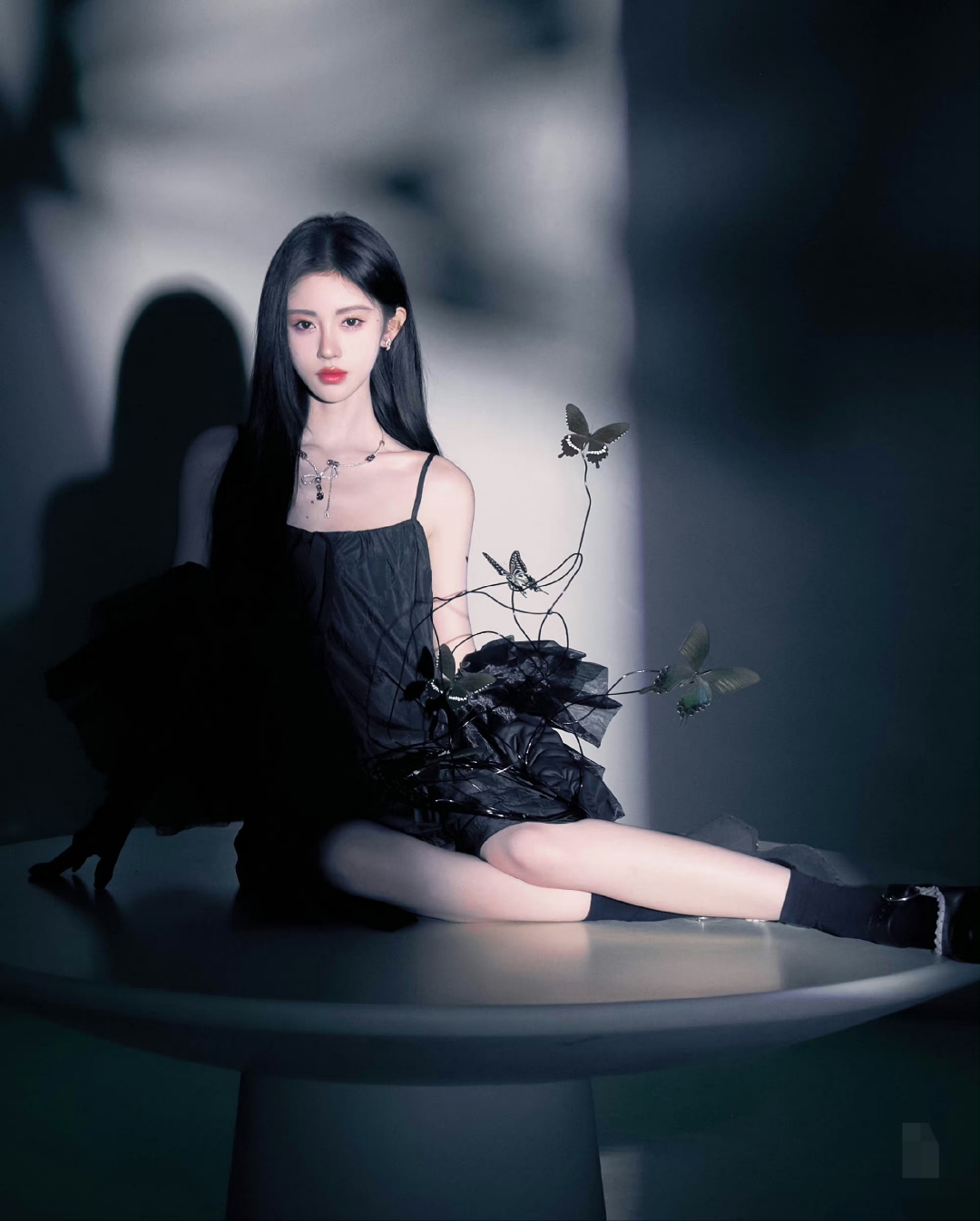 鞠婧祎黑色连衣裙美照大赏,清纯颜值让人沉醉,美爆了!