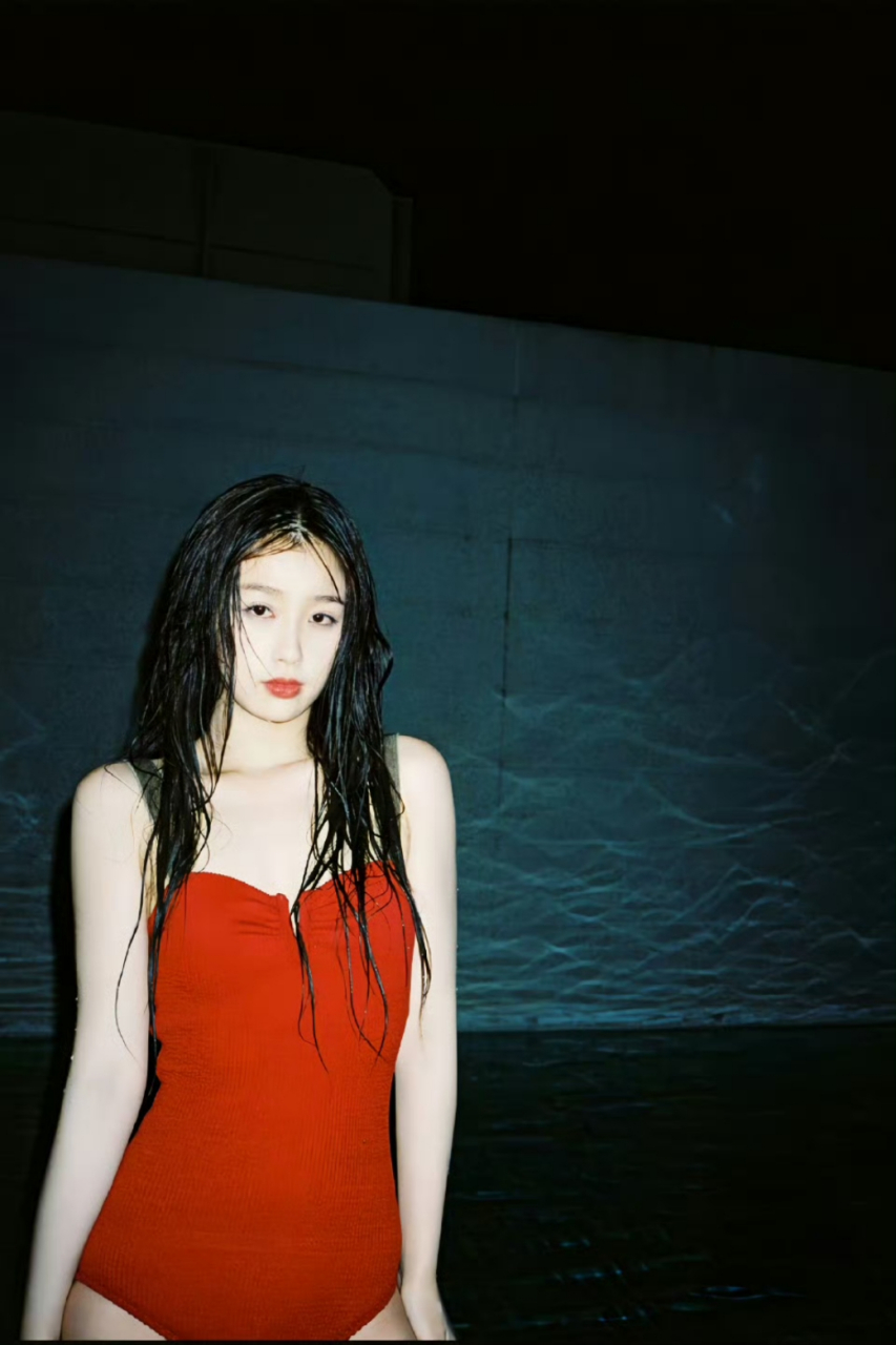 这是虞书欣什么时候拍的泳装大片呀,这身材凹凸有型,让人看的热血沸腾