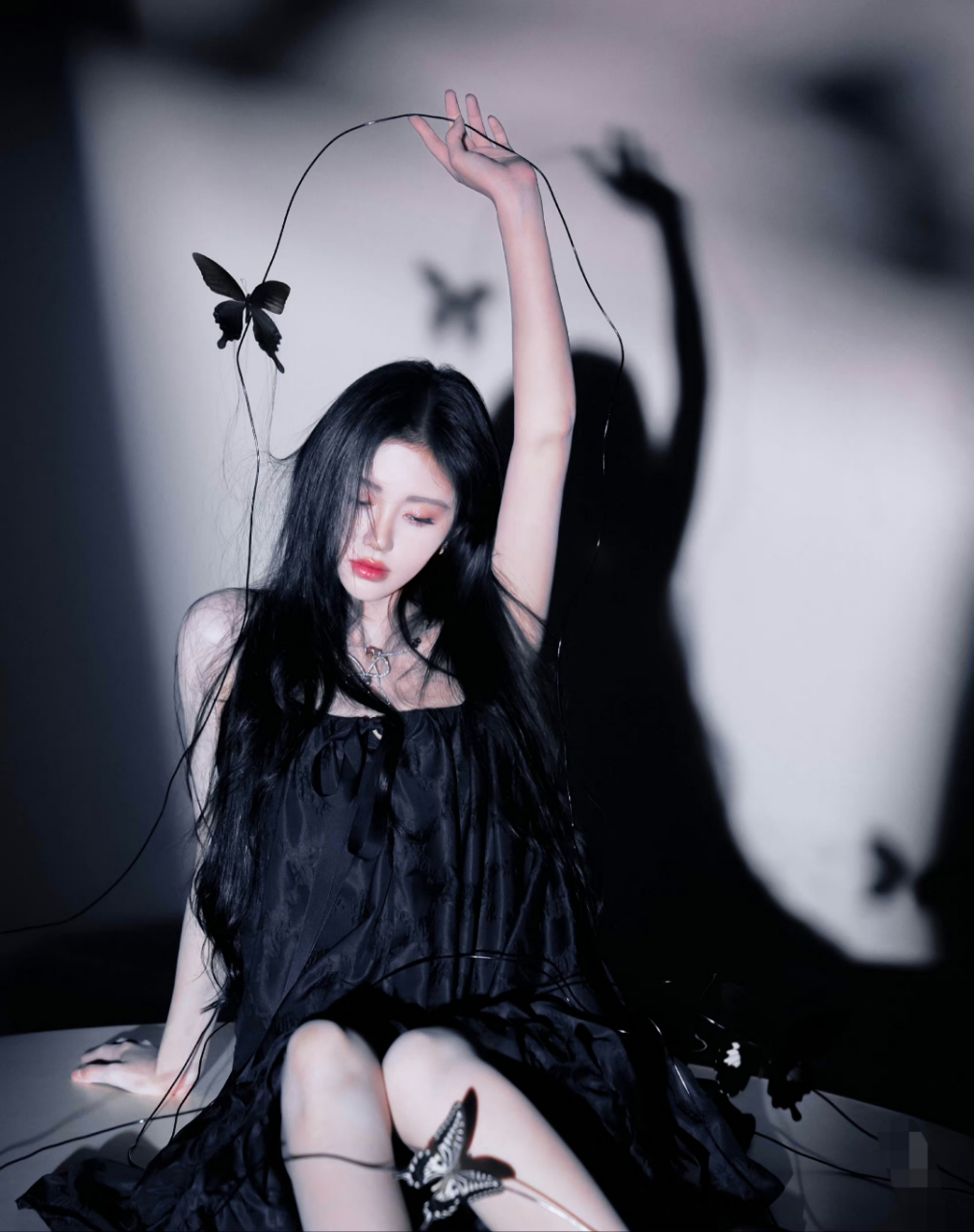 鞠婧祎黑色连衣裙美照大赏,清纯颜值让人沉醉,美爆了!