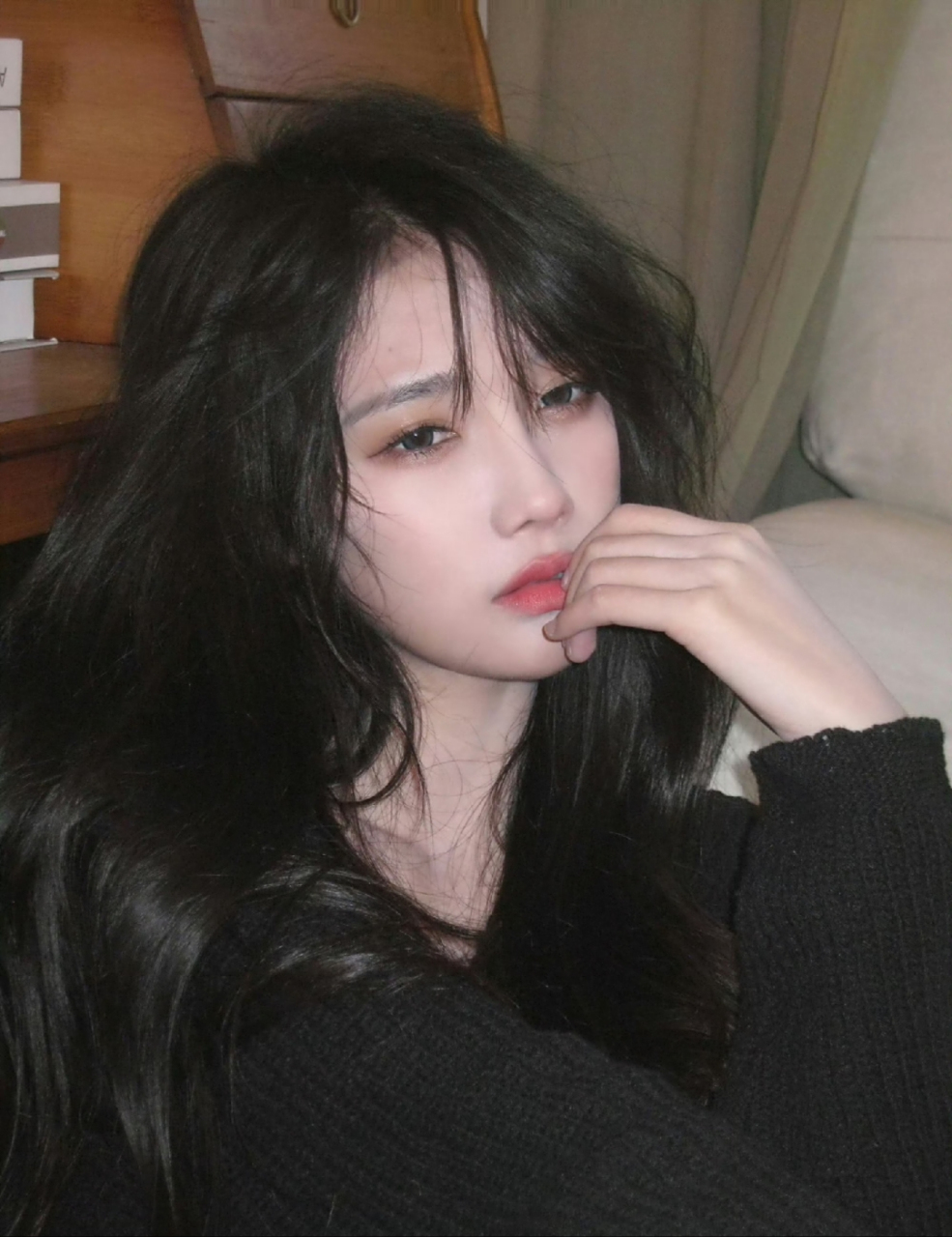 宋昕冉凌乱的发型,迷离的眼神,刚刚是经历了什么?