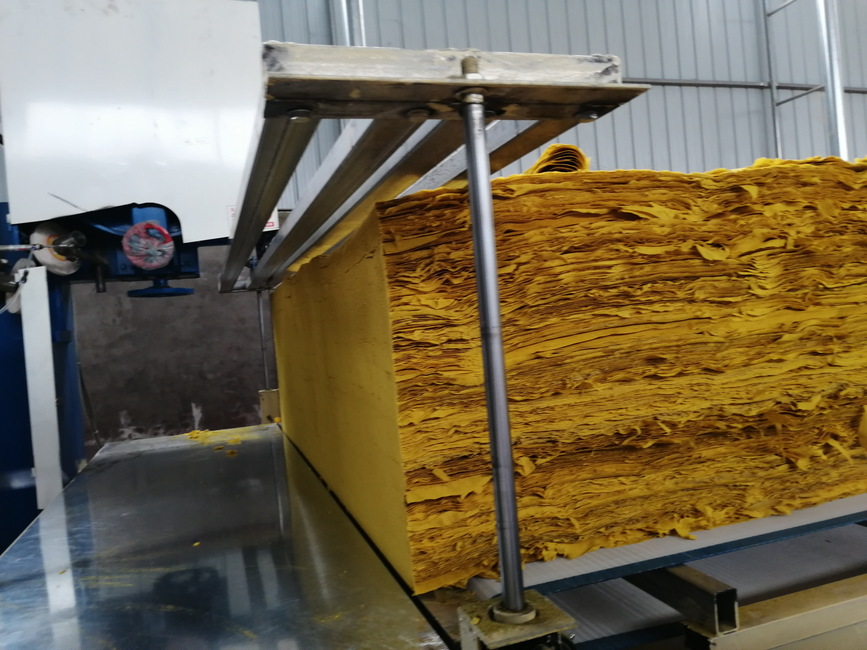 火纸加工设备,带锯切纸机数控自动锯