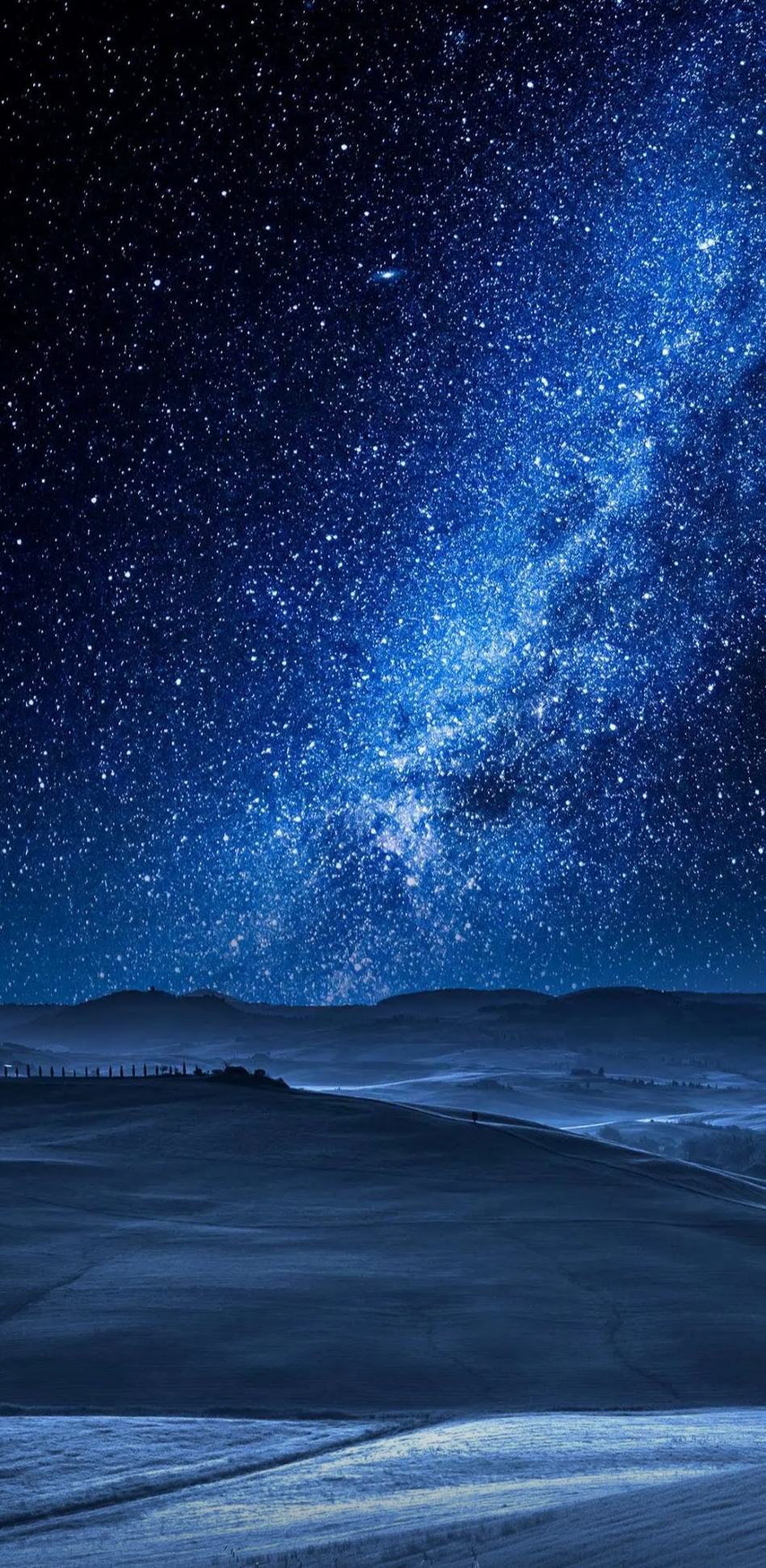 蓝色夜空