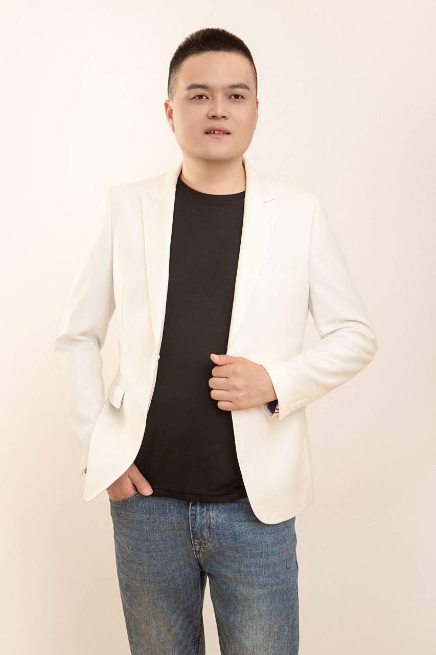 豪爸爸自由家品牌创始人 | 李君豪             李君豪,1984年,安徽人