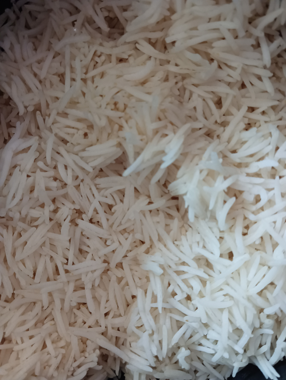 在网上买的巴基斯坦大米,卖家说这个大米营养好,口感好,结果煮出的饭