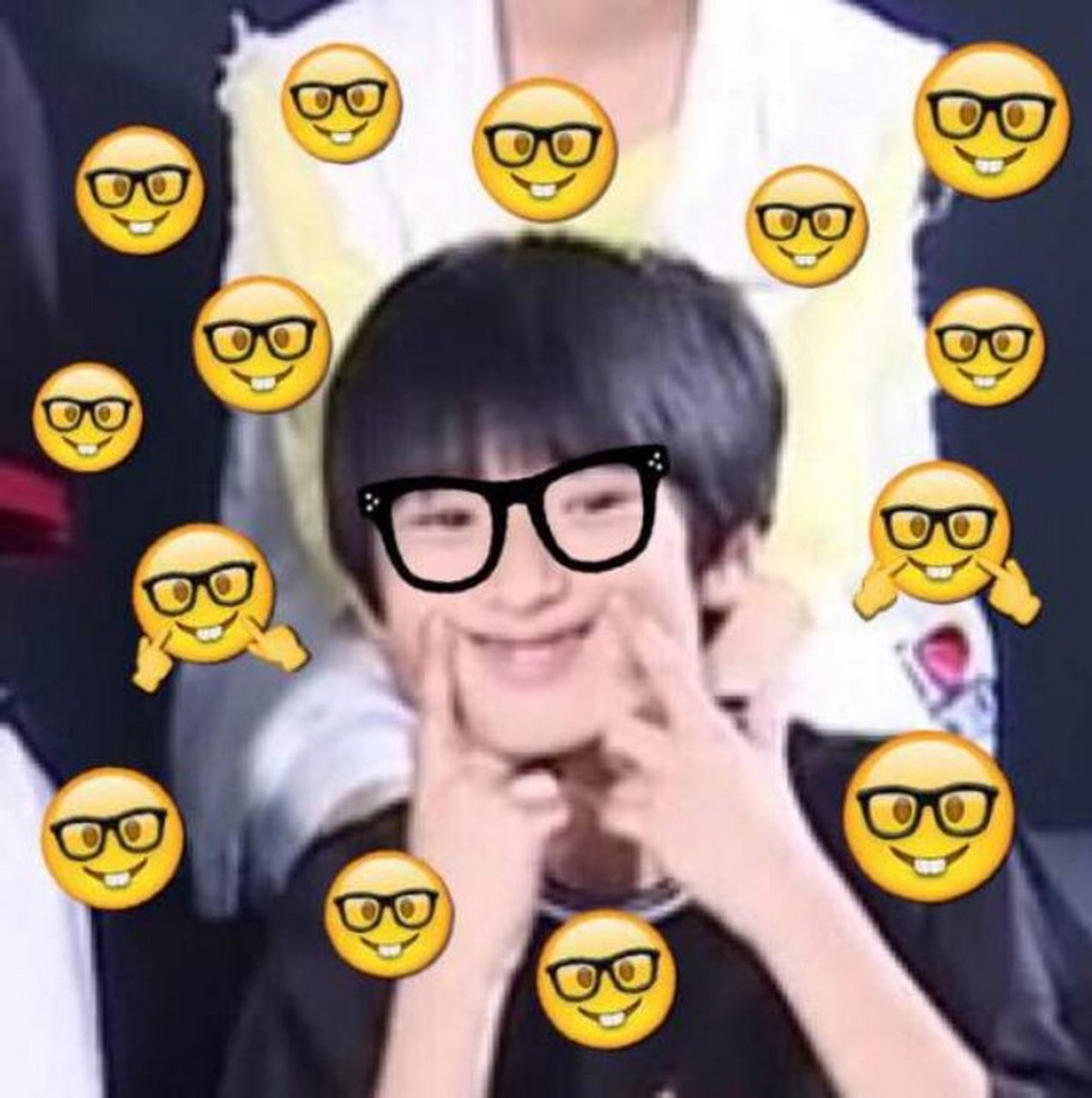 十八楼的大姐们有啥好看的图发点给我呗谢谢