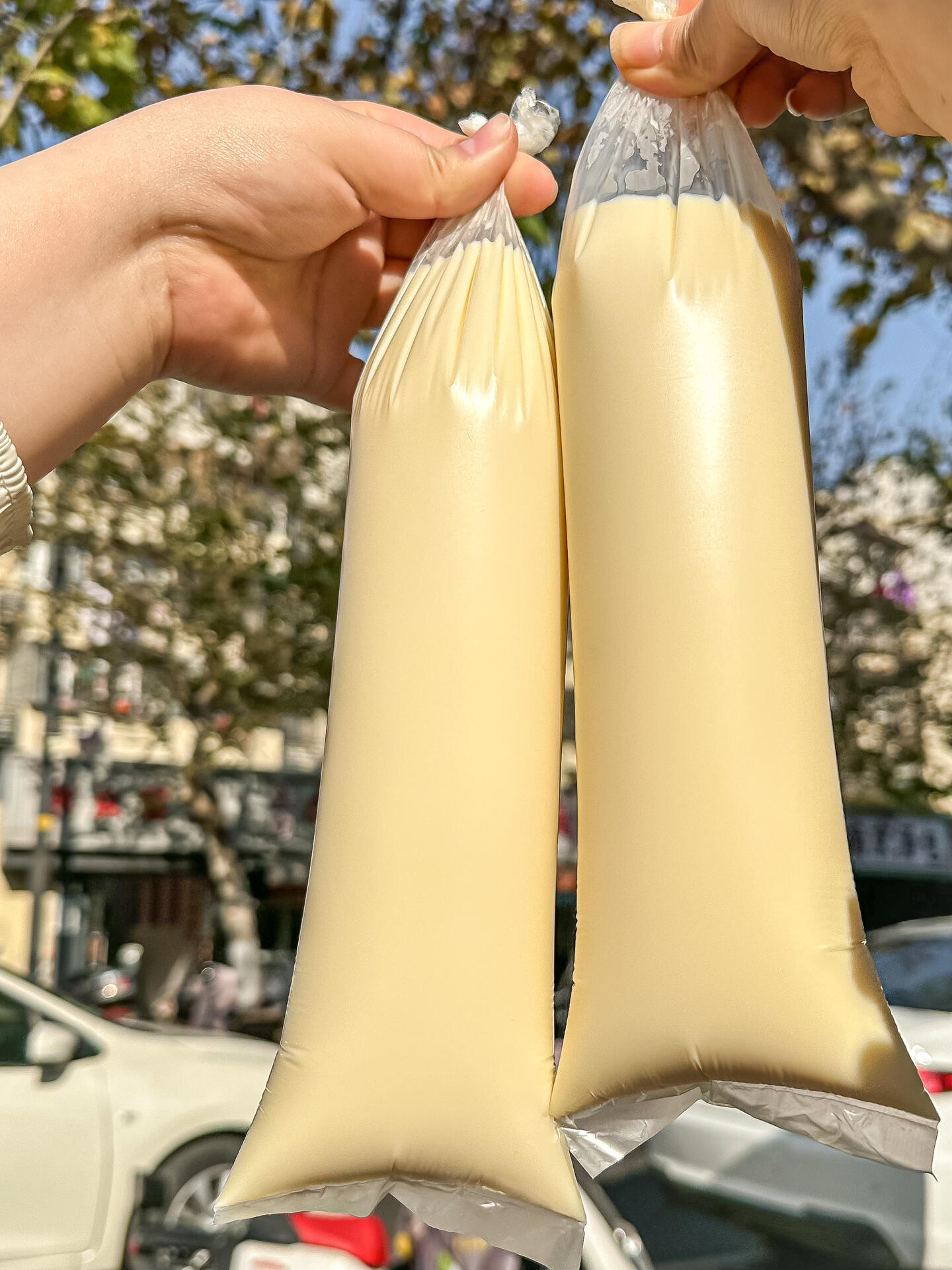 南京街边找到了袋装现打豆浆!2r一袋!