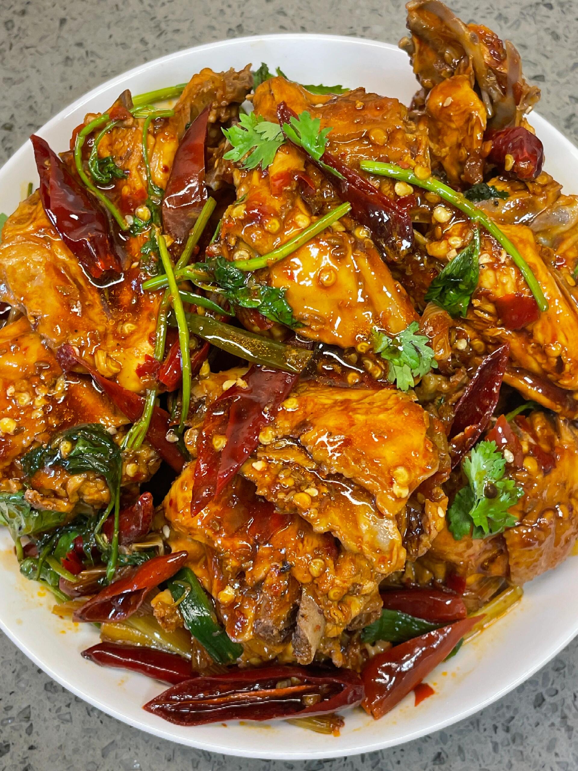 好吃到辣炒鸡架!完全不输外面的烧烤店!