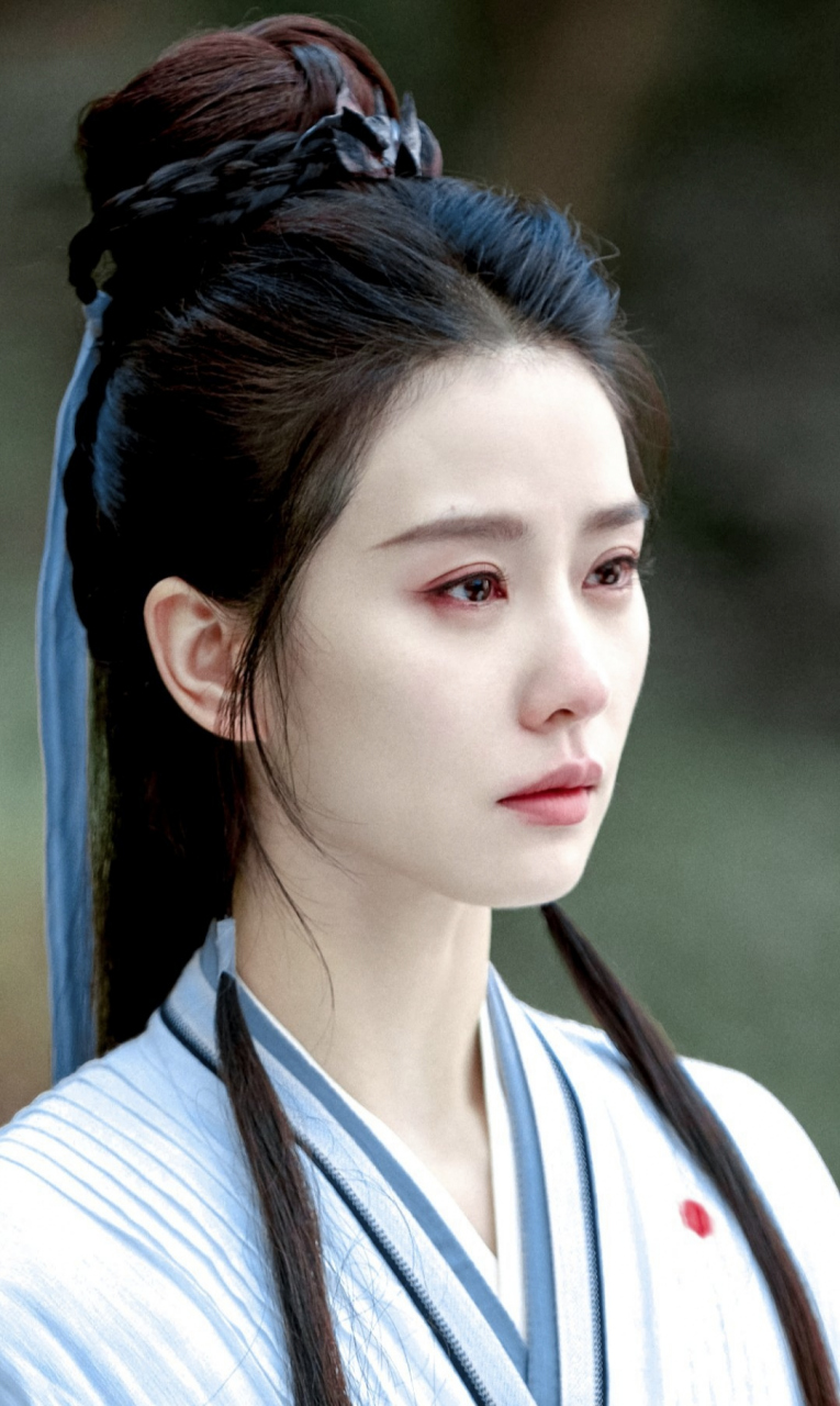 刘诗诗半扎发太温柔太美了吧!