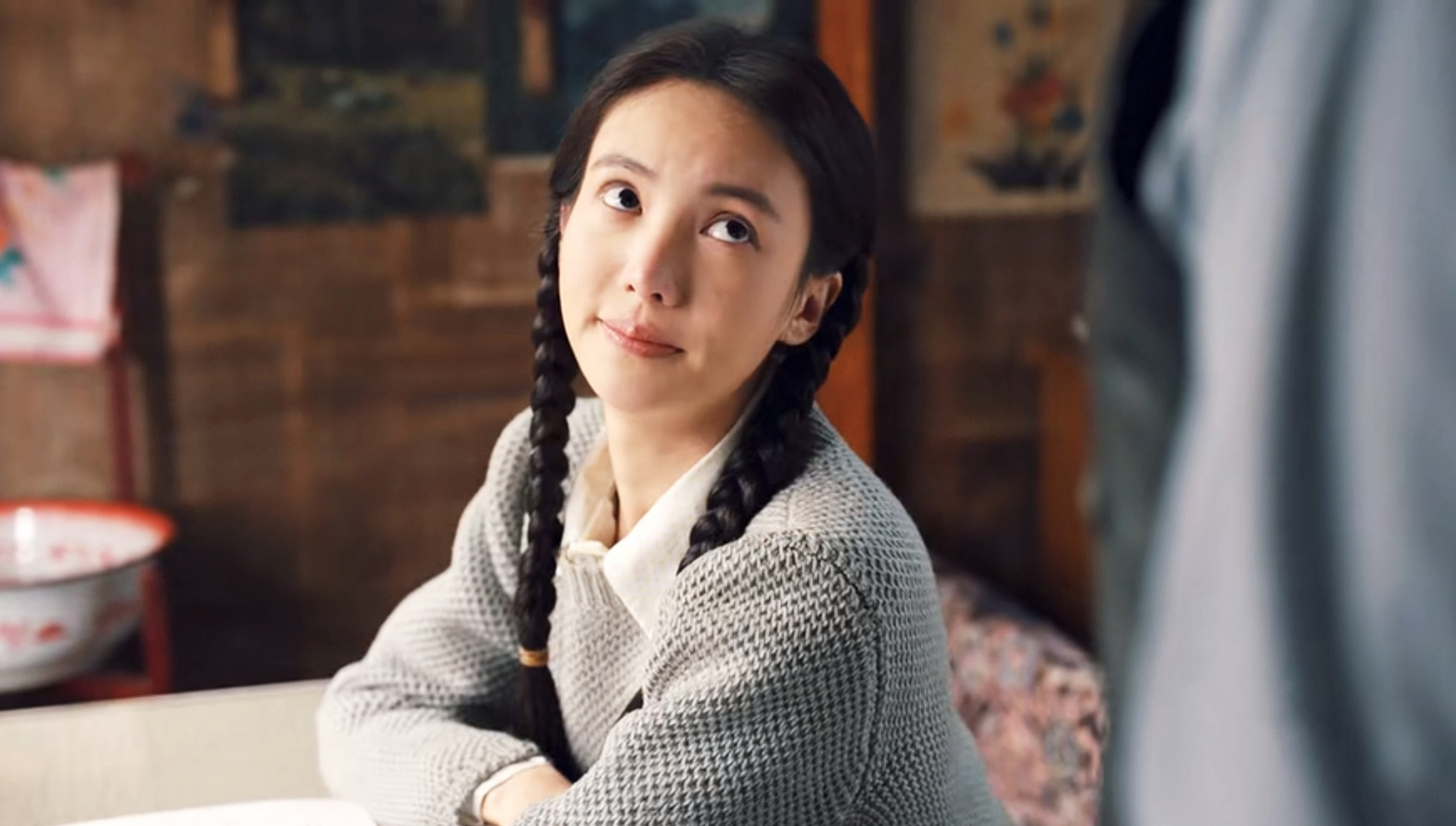 燕的坚强  《南来北往》从开播以来,金晨饰演的马燕总是有些面无表情