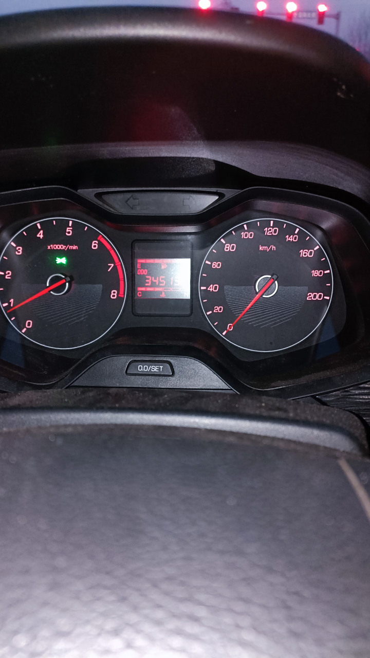 宝骏310油耗六个油左右,六年车,油价7.