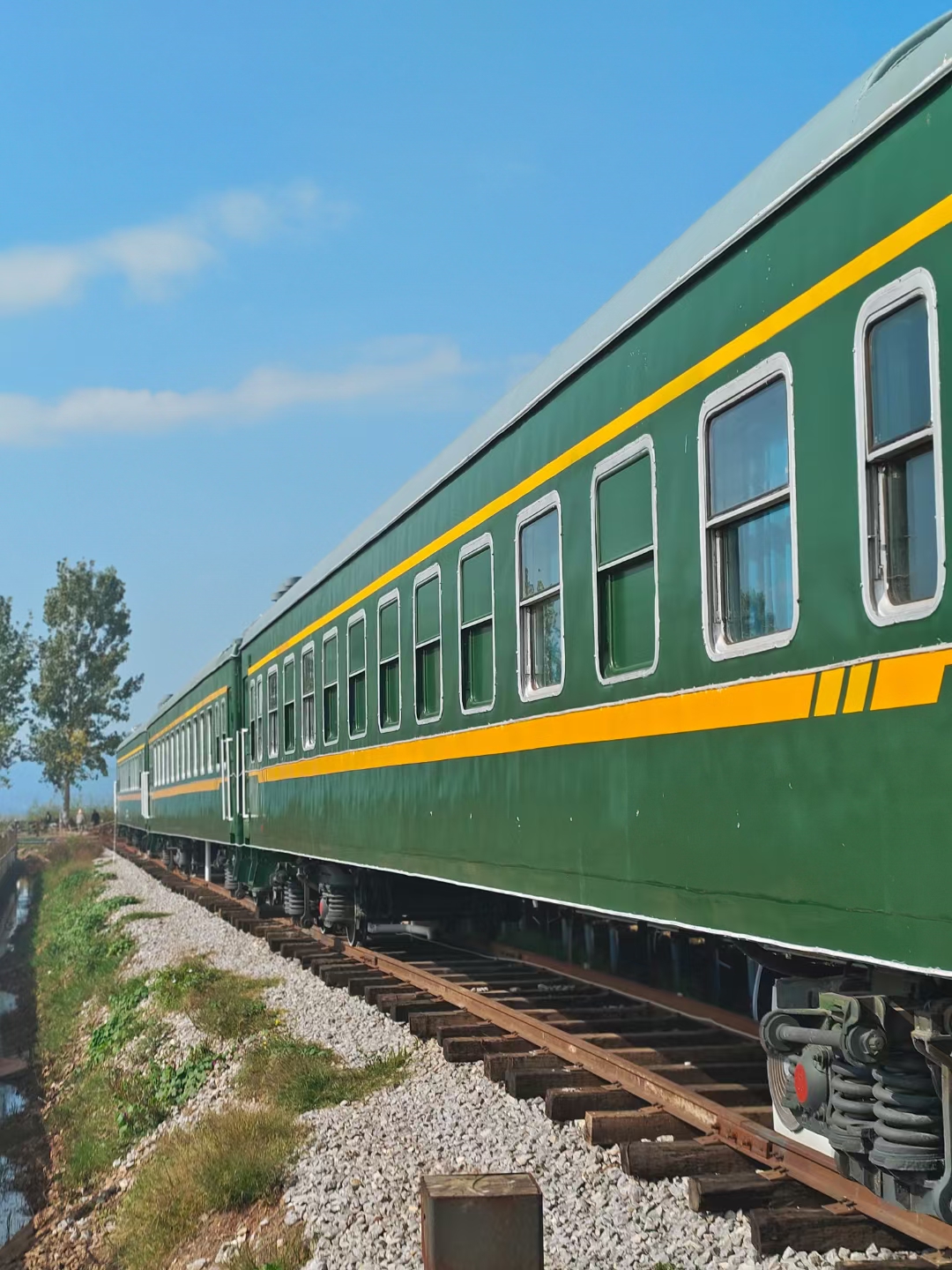 看到网上有许多人把以往的心灵鸡汤,又转换成了如何提高认知的方法,我