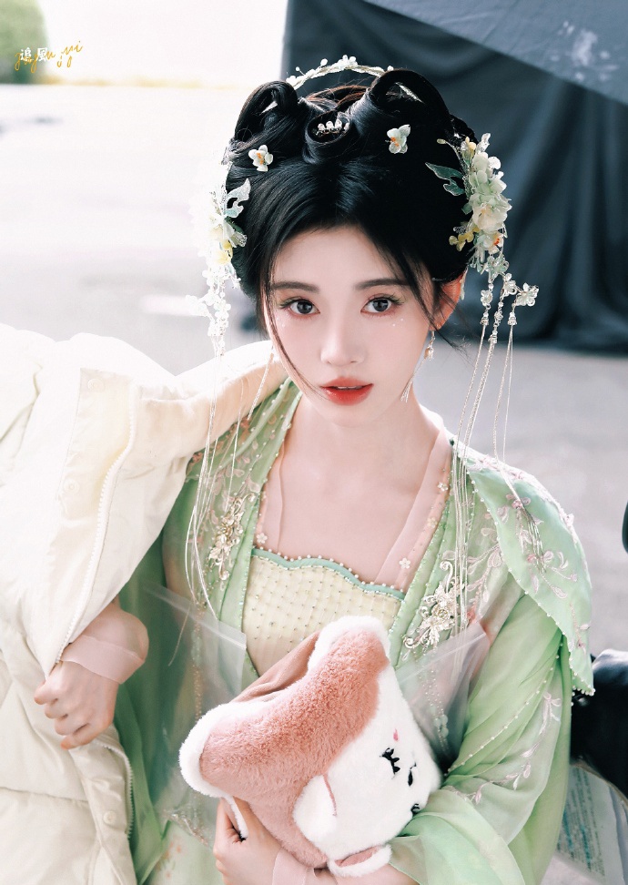 蜜橘必备的鞠婧祎头像来咯
