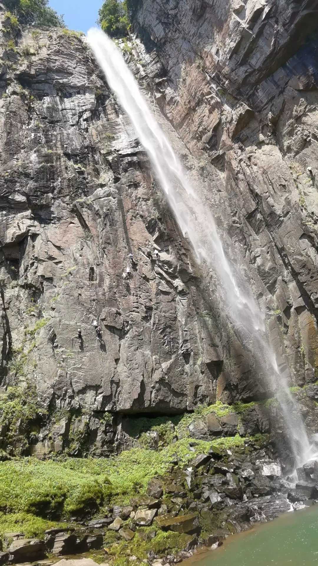 雪窦山徐凫岩图片