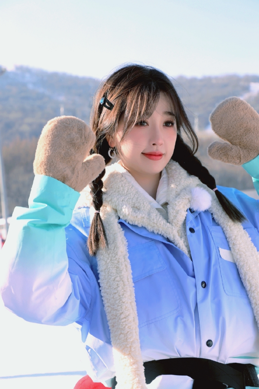 来看看虞书欣的神仙图片!