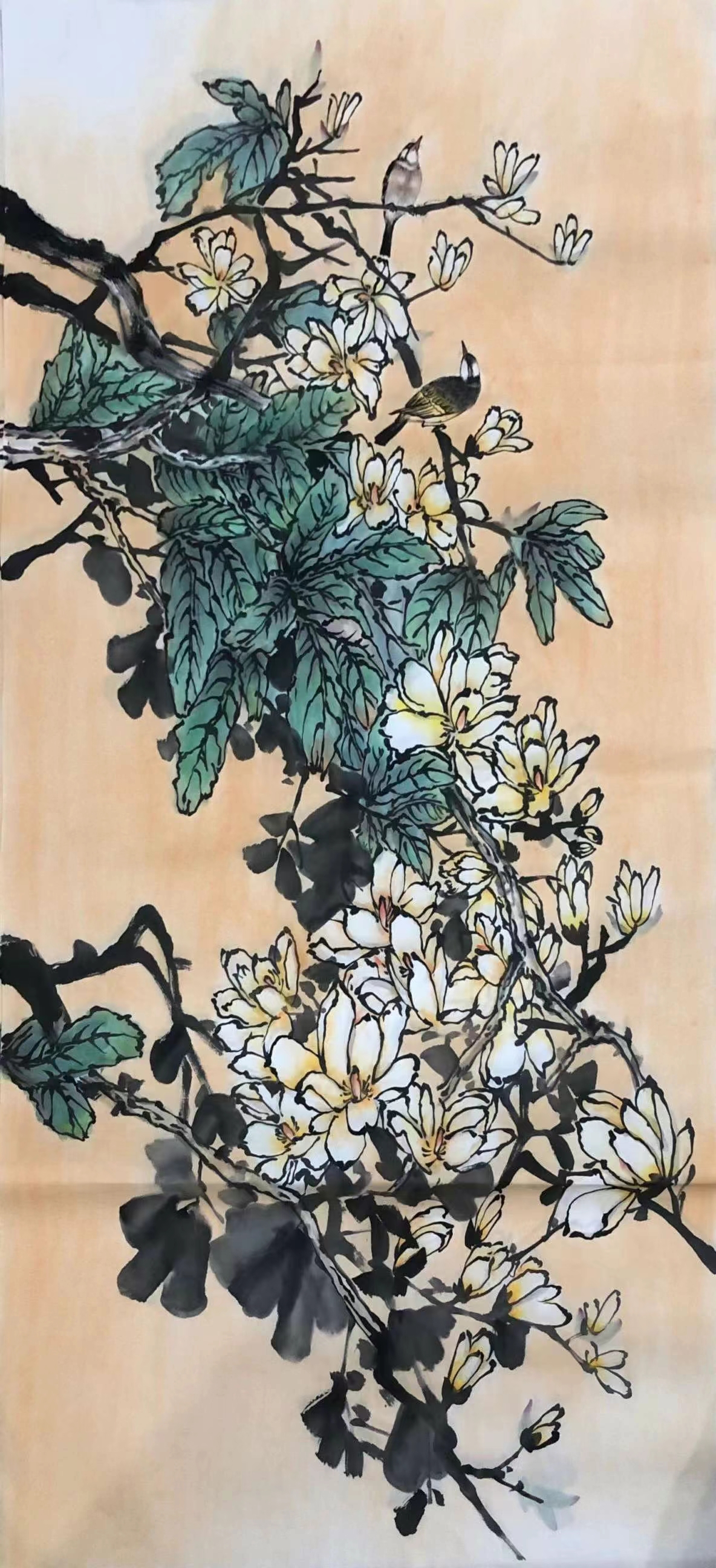 罗加州笔下国画重彩花鸟画四尺整张竖幅的两幅作品