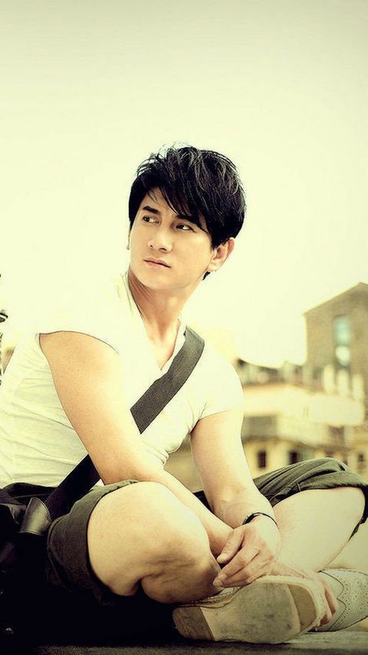 音乐推荐# 一首九十年代吴奇隆演唱的《烟火》至今让我记忆犹深,那