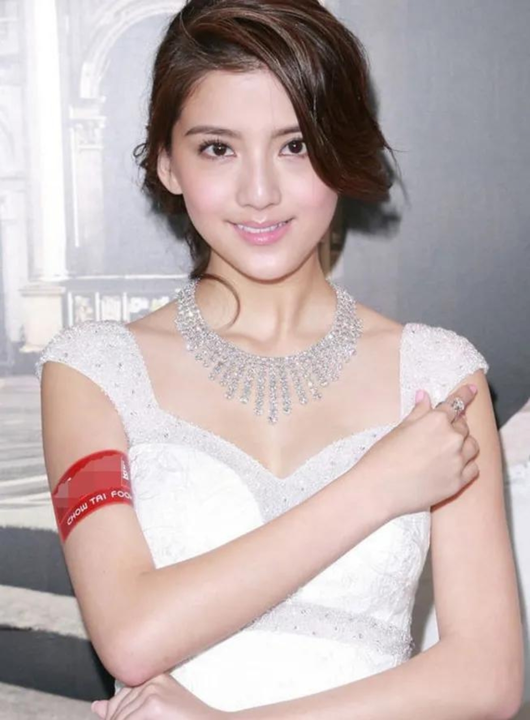 170cm中法混血美女  吴千语以其独特的魅力吸引着众人的目光.