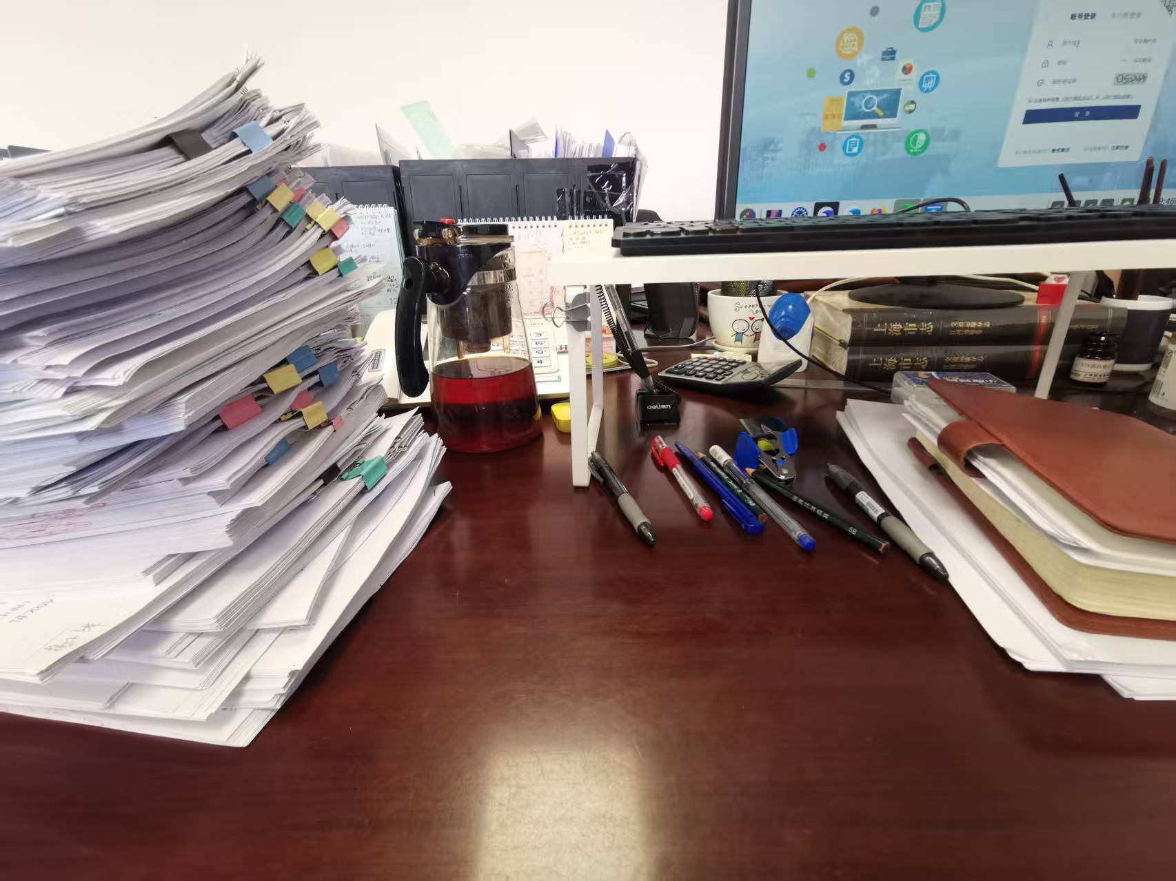 没办法继续"嘎三胡"了, 周一一大早上来就交过来那