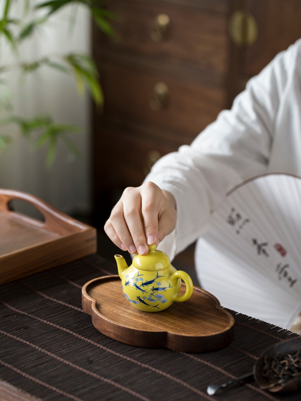 青花鲤鱼球孔小茶壶高档礼盒礼品实用家用景德镇陶瓷功夫茶具泡茶器具