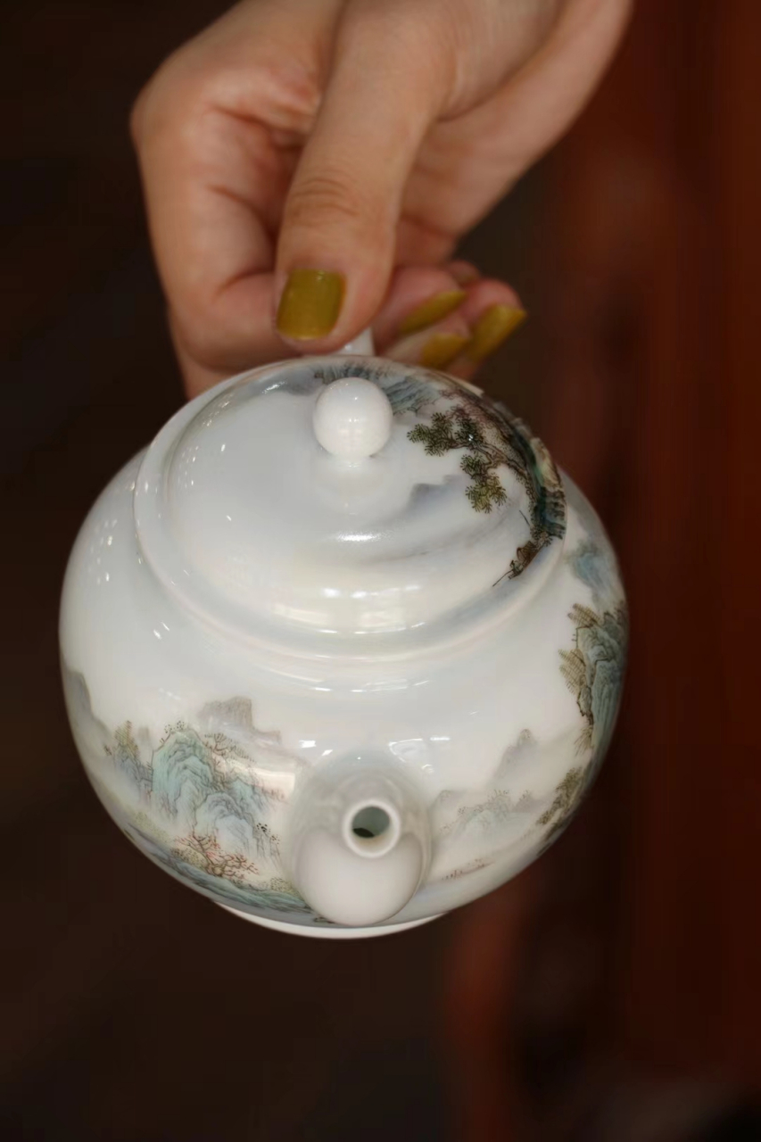 粉彩工笔手绘楼阁山水泡茶壶功夫茶器主人品茗杯 层层精美纹饰,粉彩绘